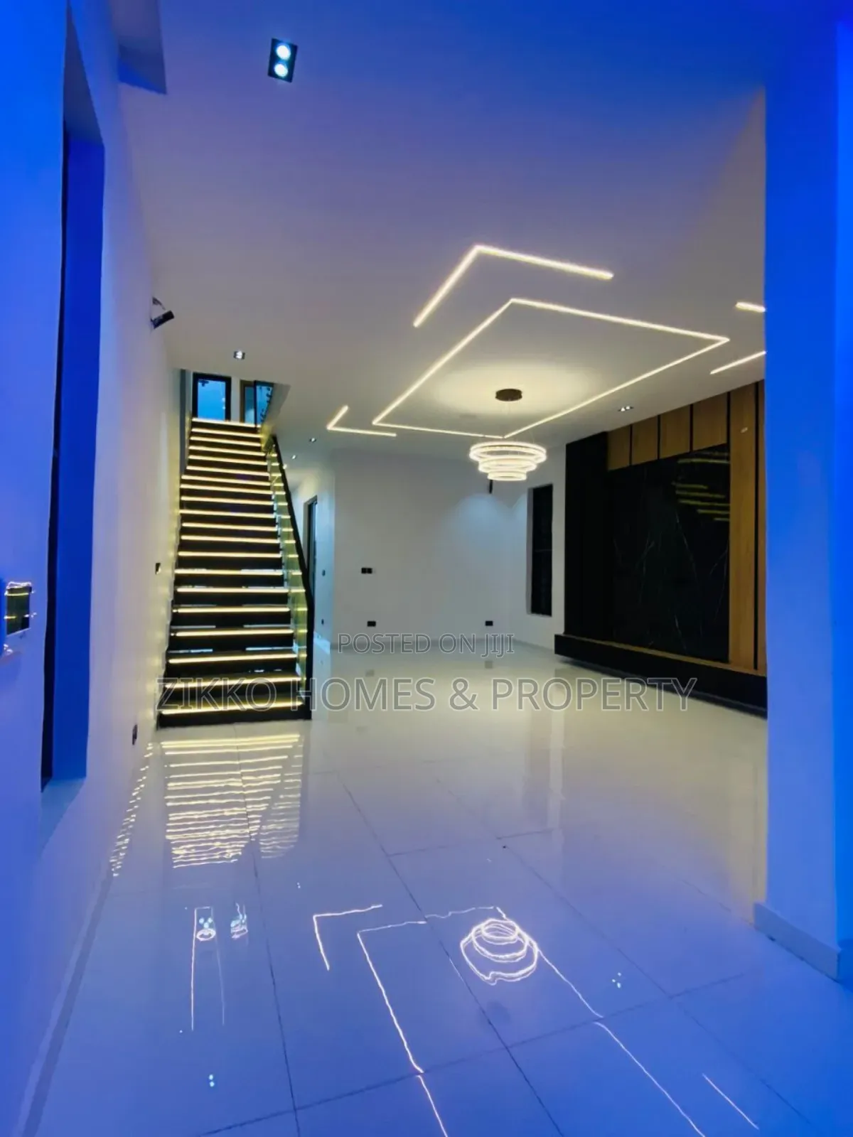 5bdrm Duplex in Lekki for sale