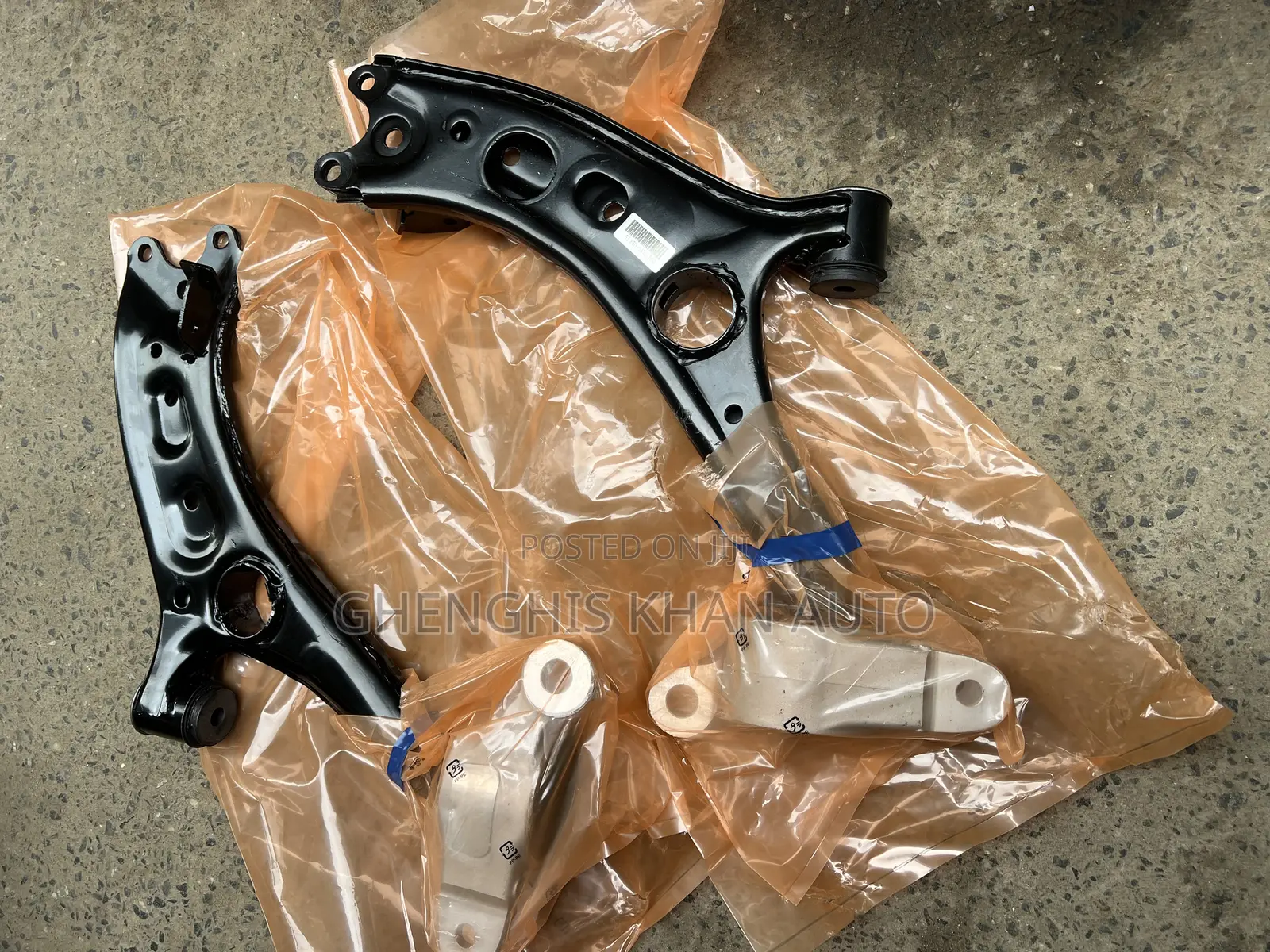 Front Lower Arms / Control Arms 2023/2024/2025 Hrv