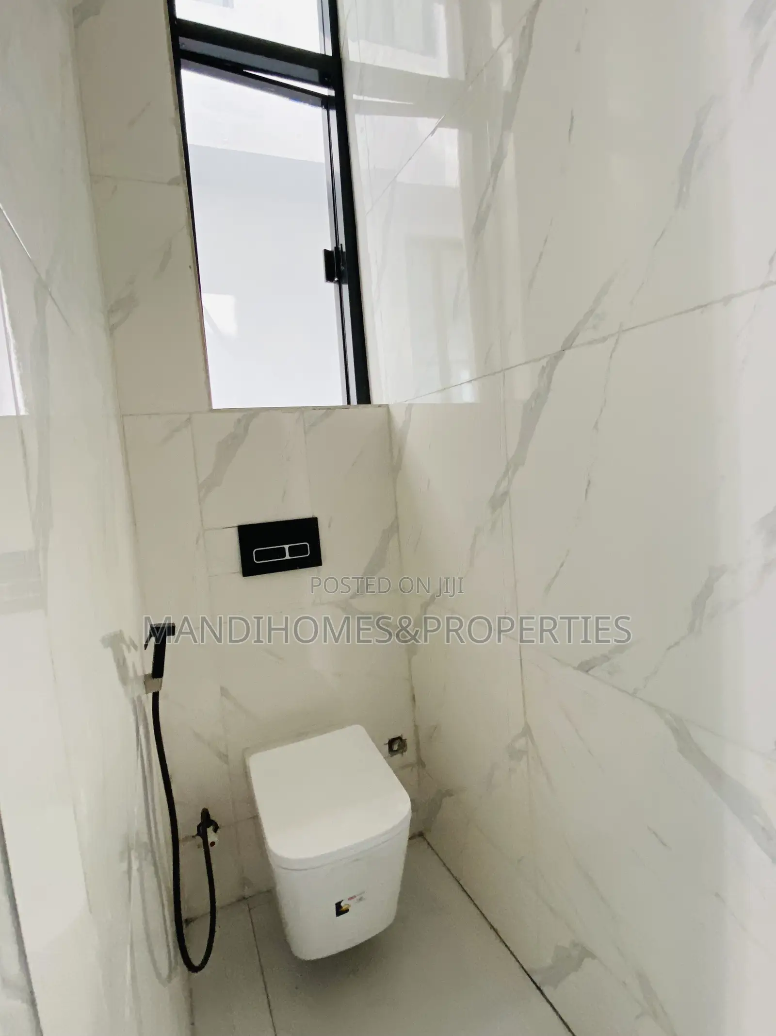 5bdrm Duplex in Lekki for sale