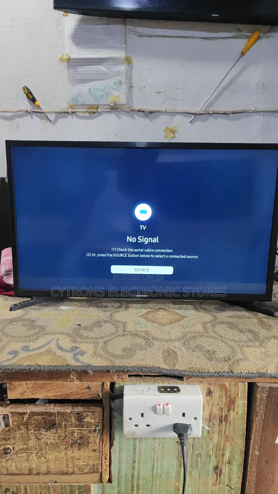 Samsung 32"inches Smart Tv by Tizen. 2020 Model