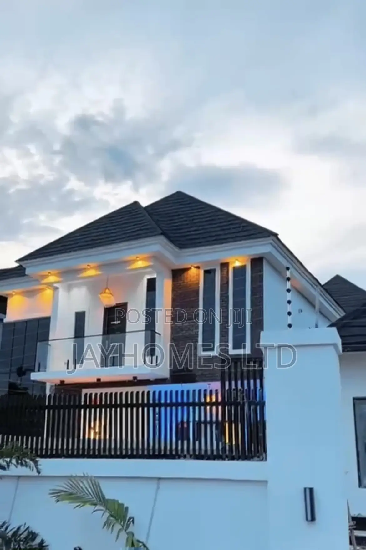 5 Bedroom Standard Duplex With Swimming Pool for Sale in Asaba