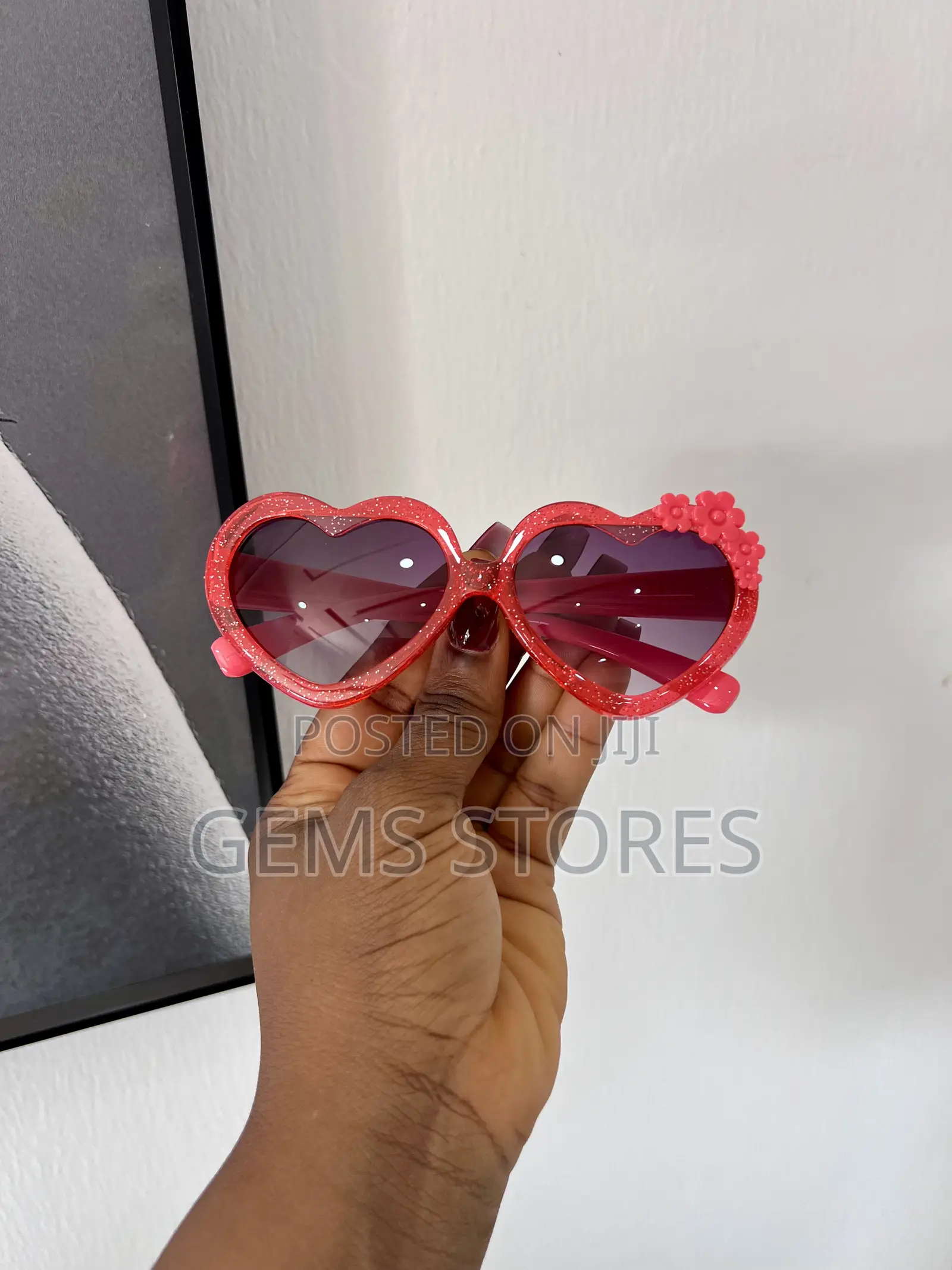Kids' Glitter Heart Sunglasses With Flower Detail - Uv 400 (3 Colors)