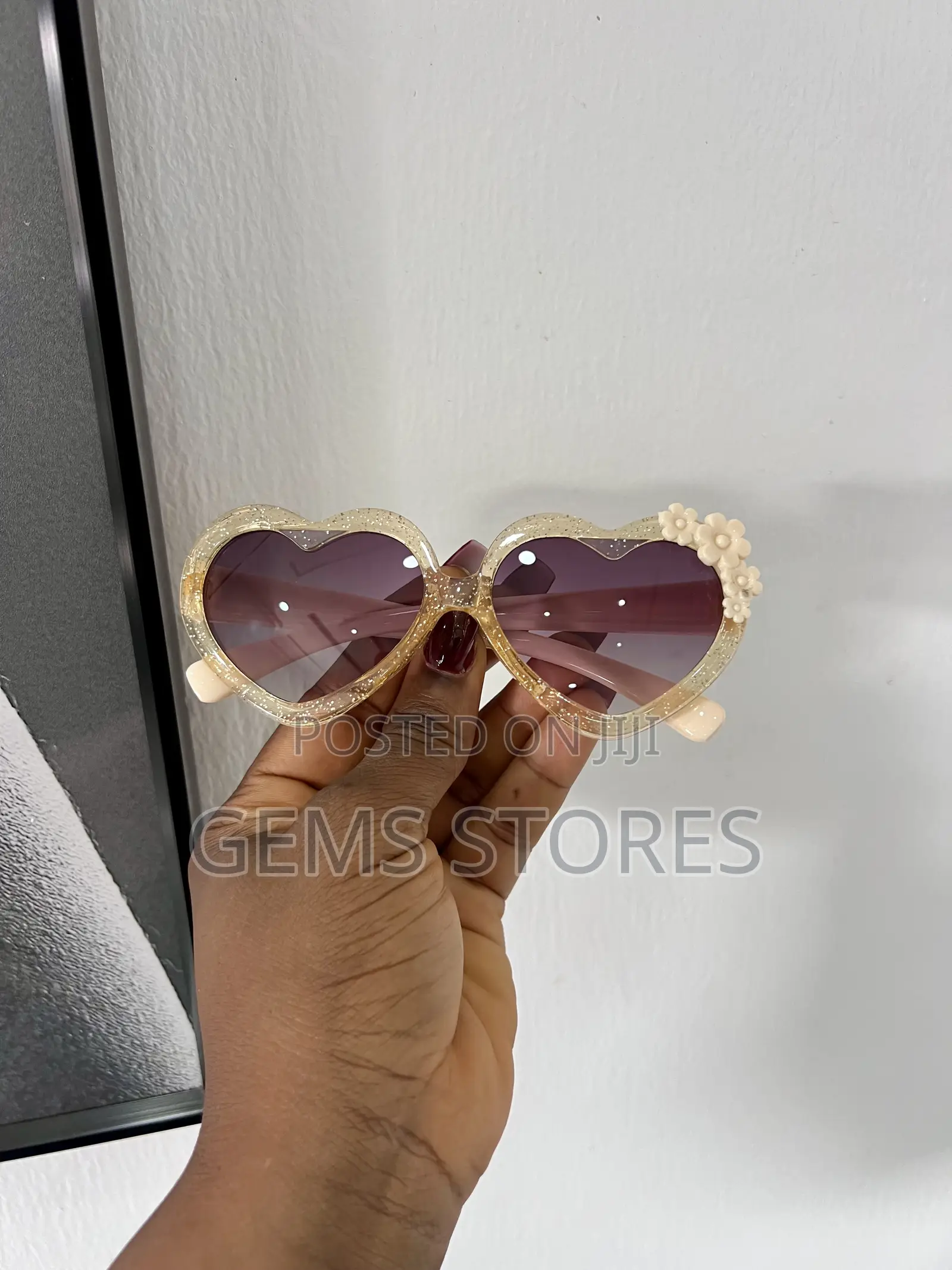 Kids' Glitter Heart Sunglasses With Flower Detail - Uv 400 (3 Colors)
