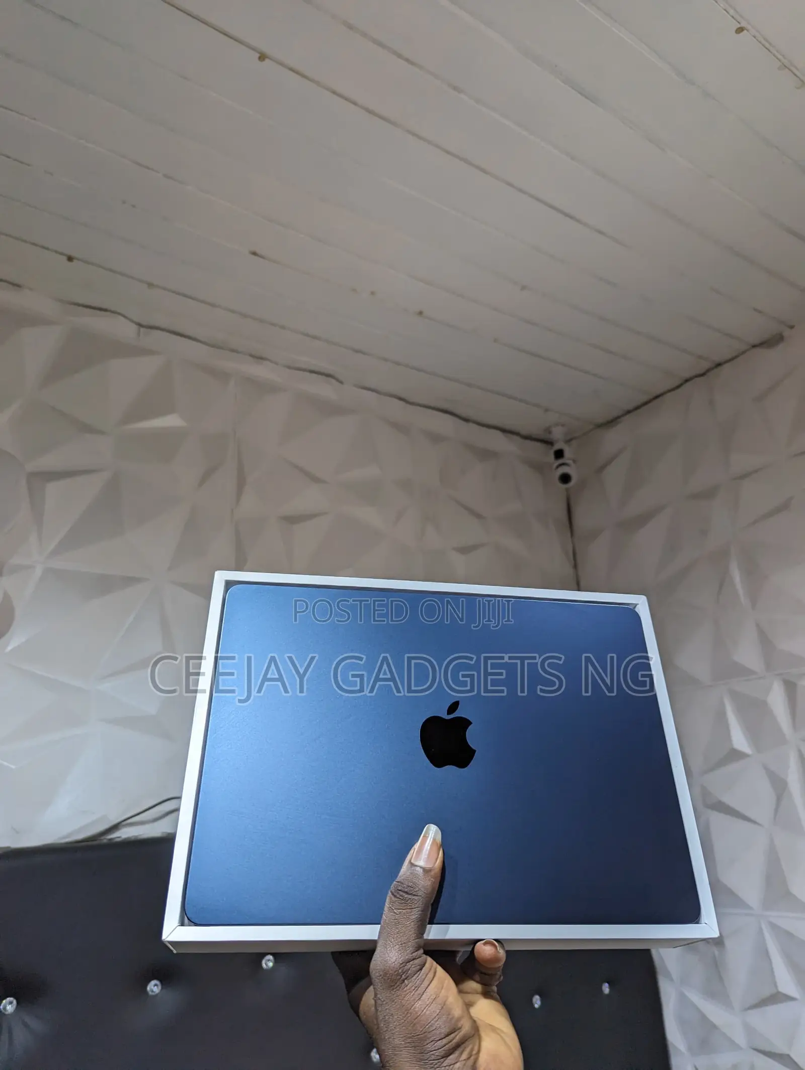 Laptop Apple MacBook Air 2025 M4 13-Inch 16GB Apple M4 SSD 256GB