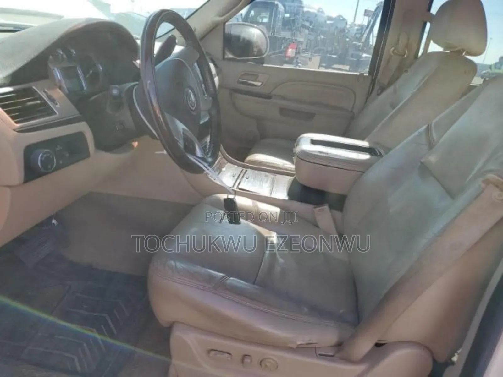 Cadillac Escalade ESV 2012 White