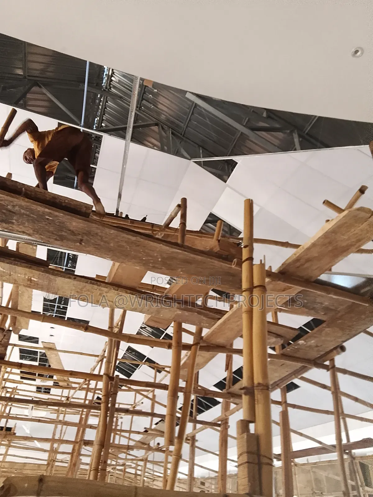 Dropping  Suspended Ceiling With Grids