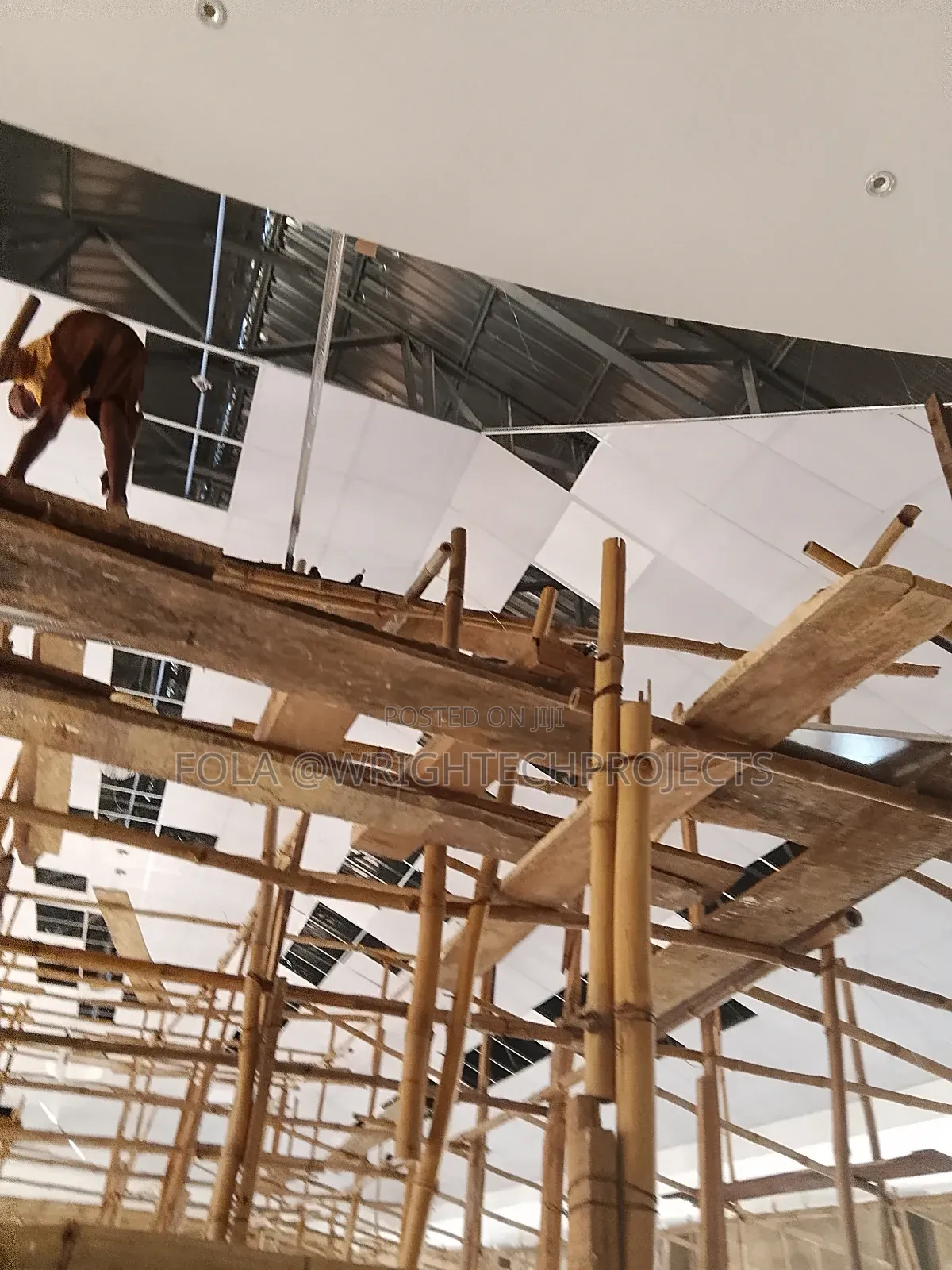 Dropping  Suspended Ceiling With Grids