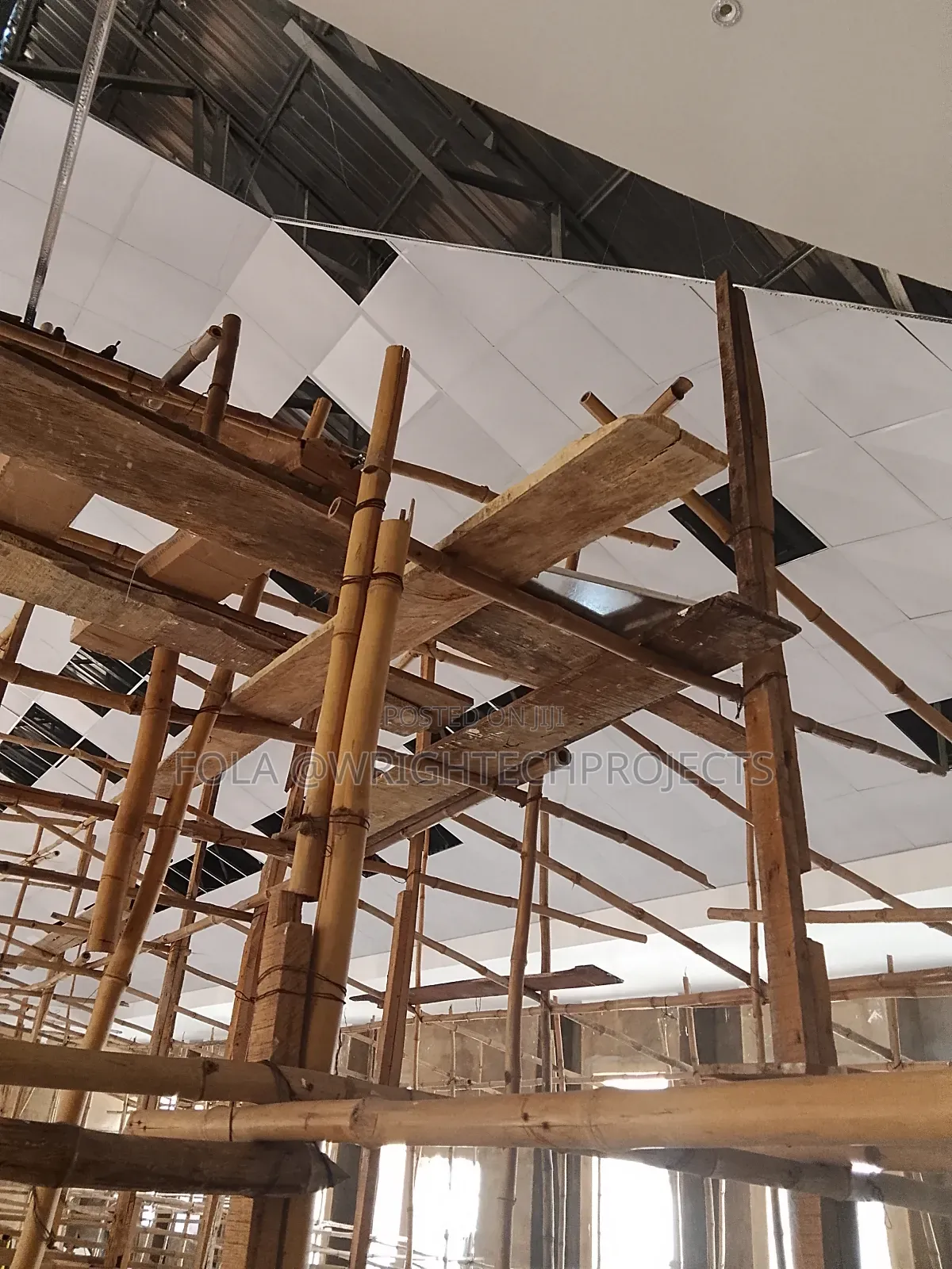 Dropping  Suspended Ceiling With Grids