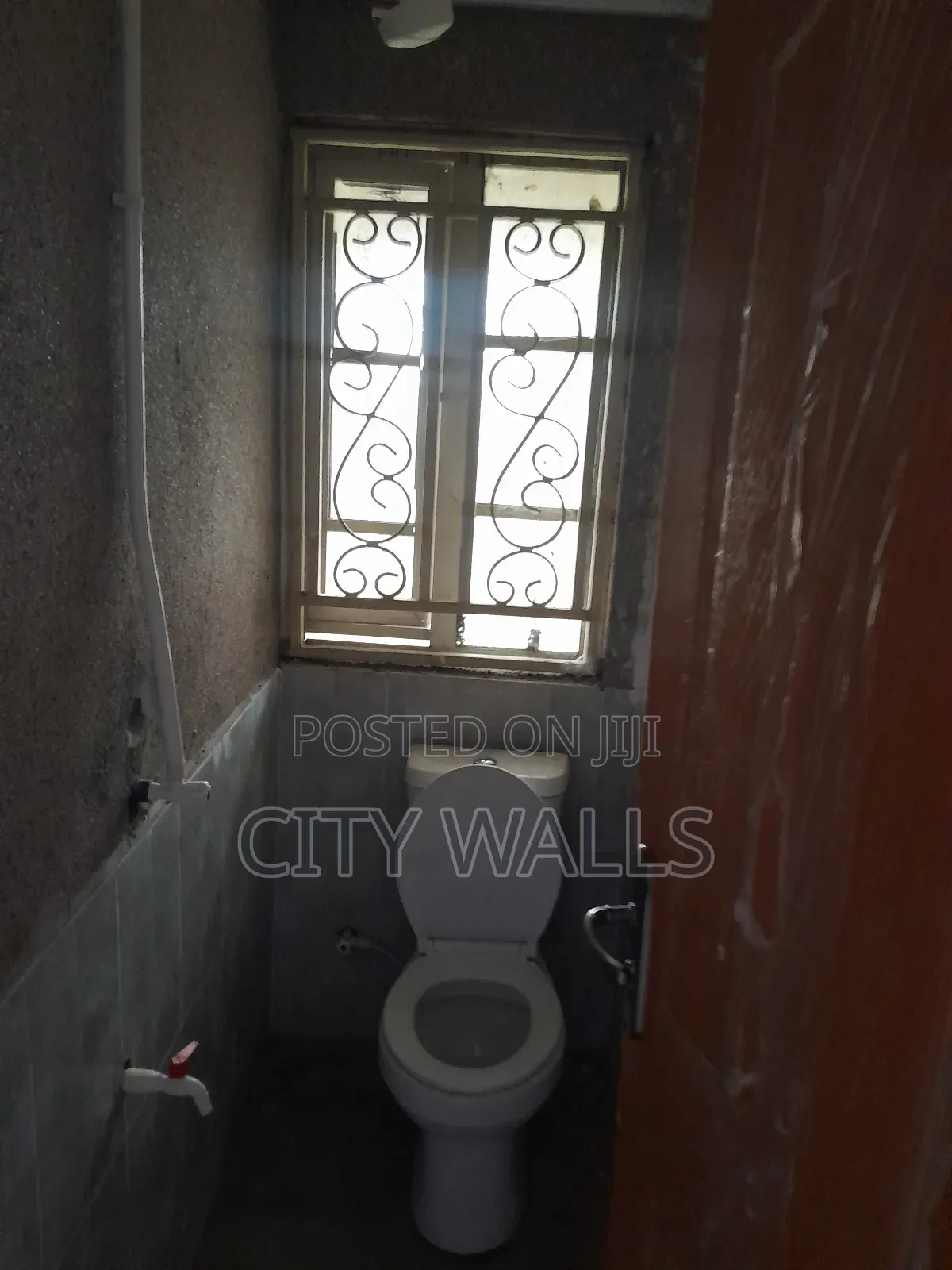 2bdrm Block of Flats in L&K Estate Owode Ado, Ajah for rent