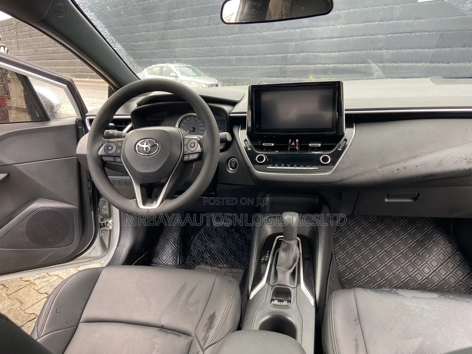 Toyota Corolla XLE 2022 Gray