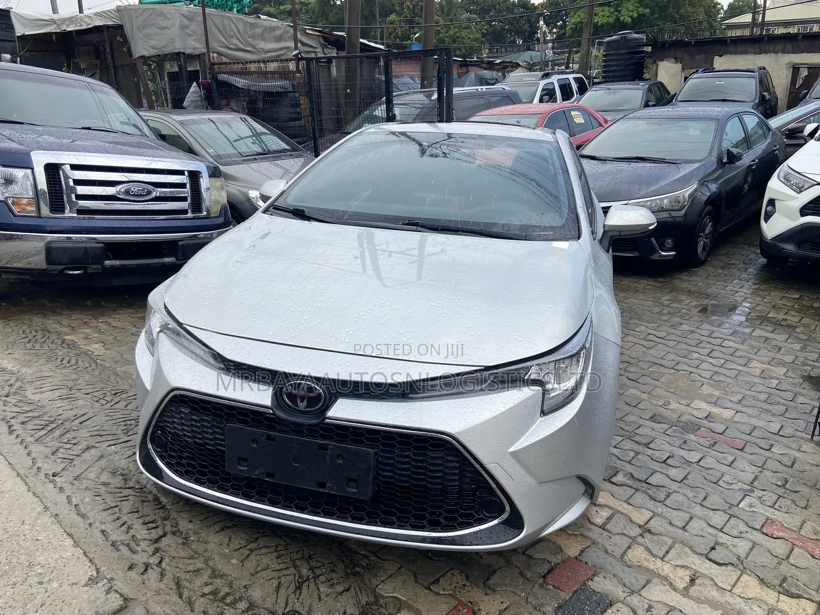 Toyota Corolla XLE 2022 Gray