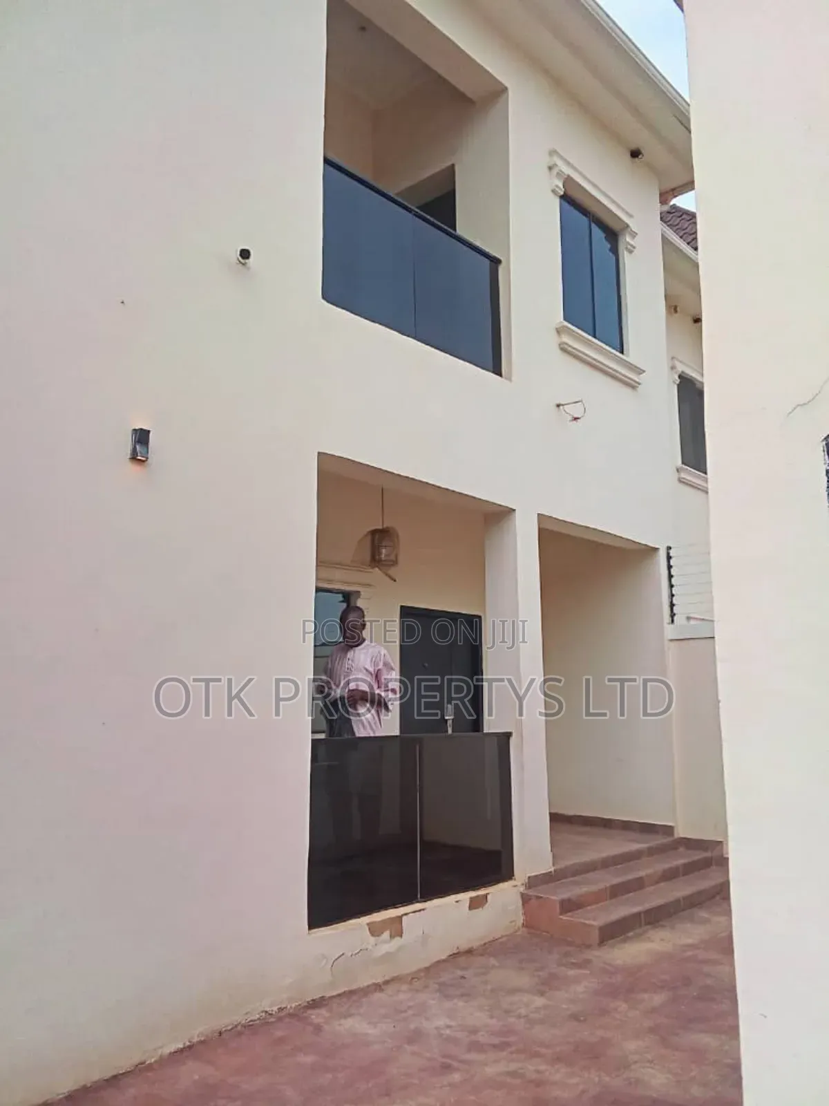 3bdrm Block of Flats in Fo1, Kubwa for sale