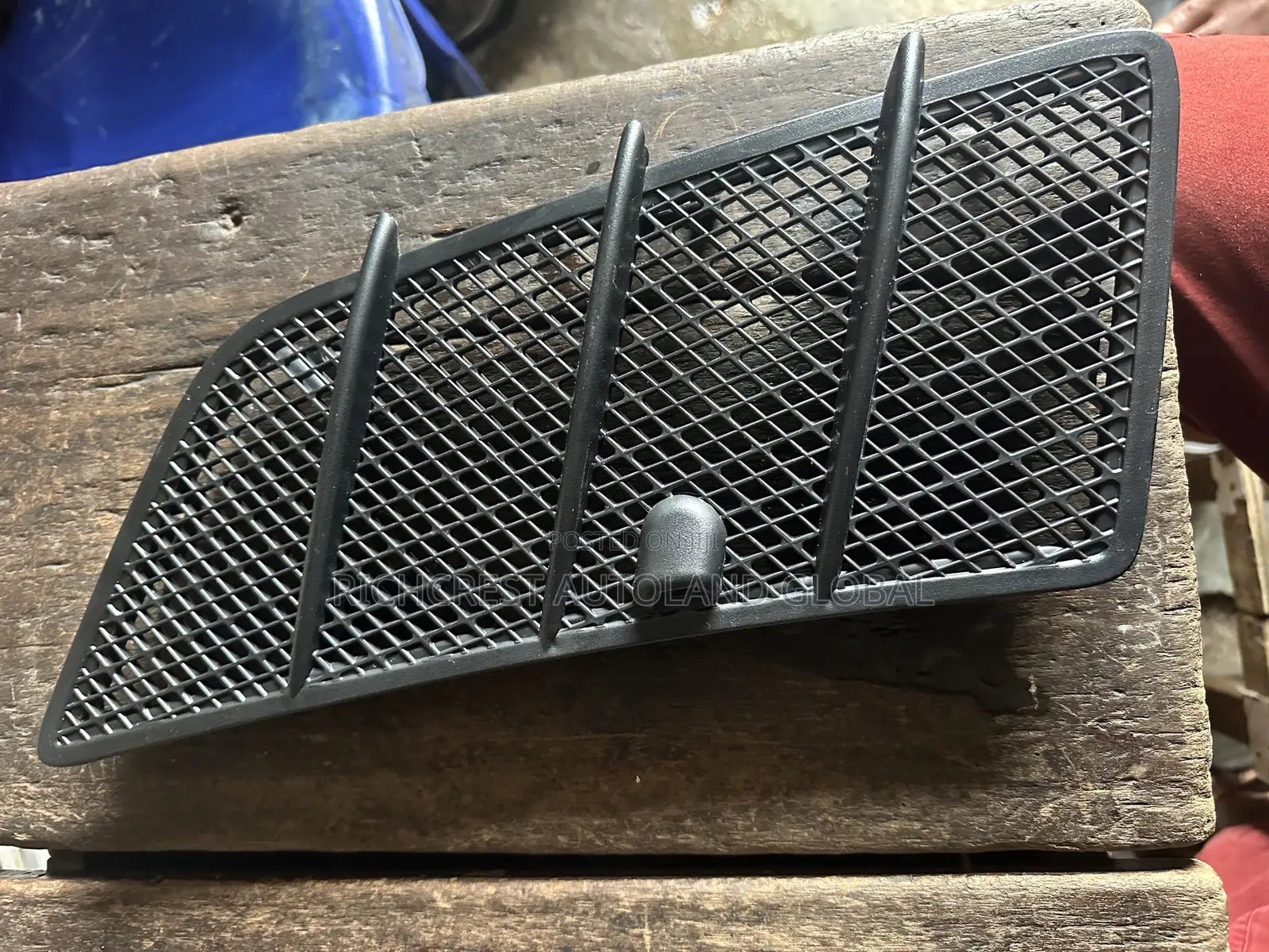 Mercedes Benz Ml350 2010 Model Bonnet Grille