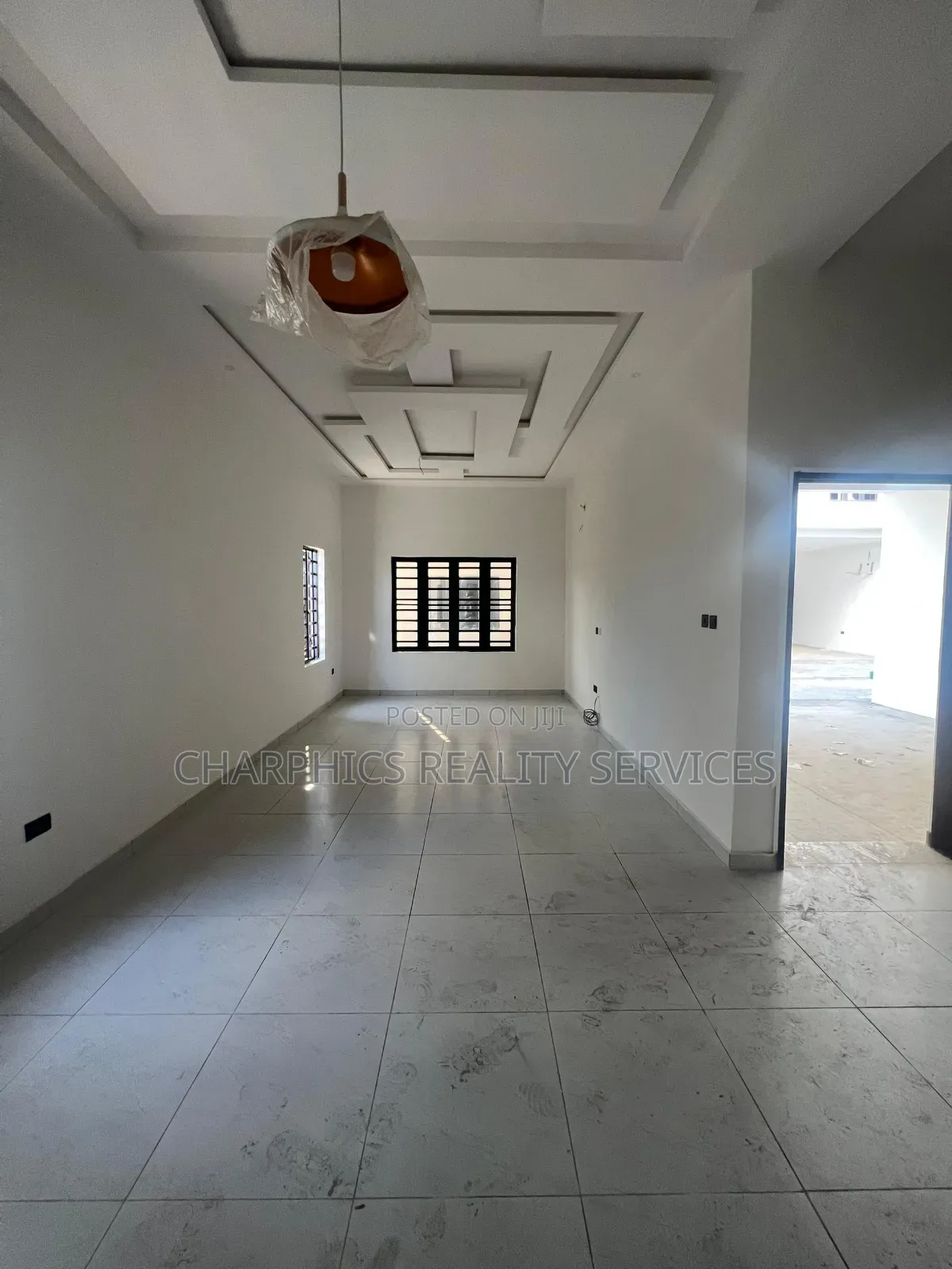 4bdrm Duplex in Lekki Phase 2 for sale