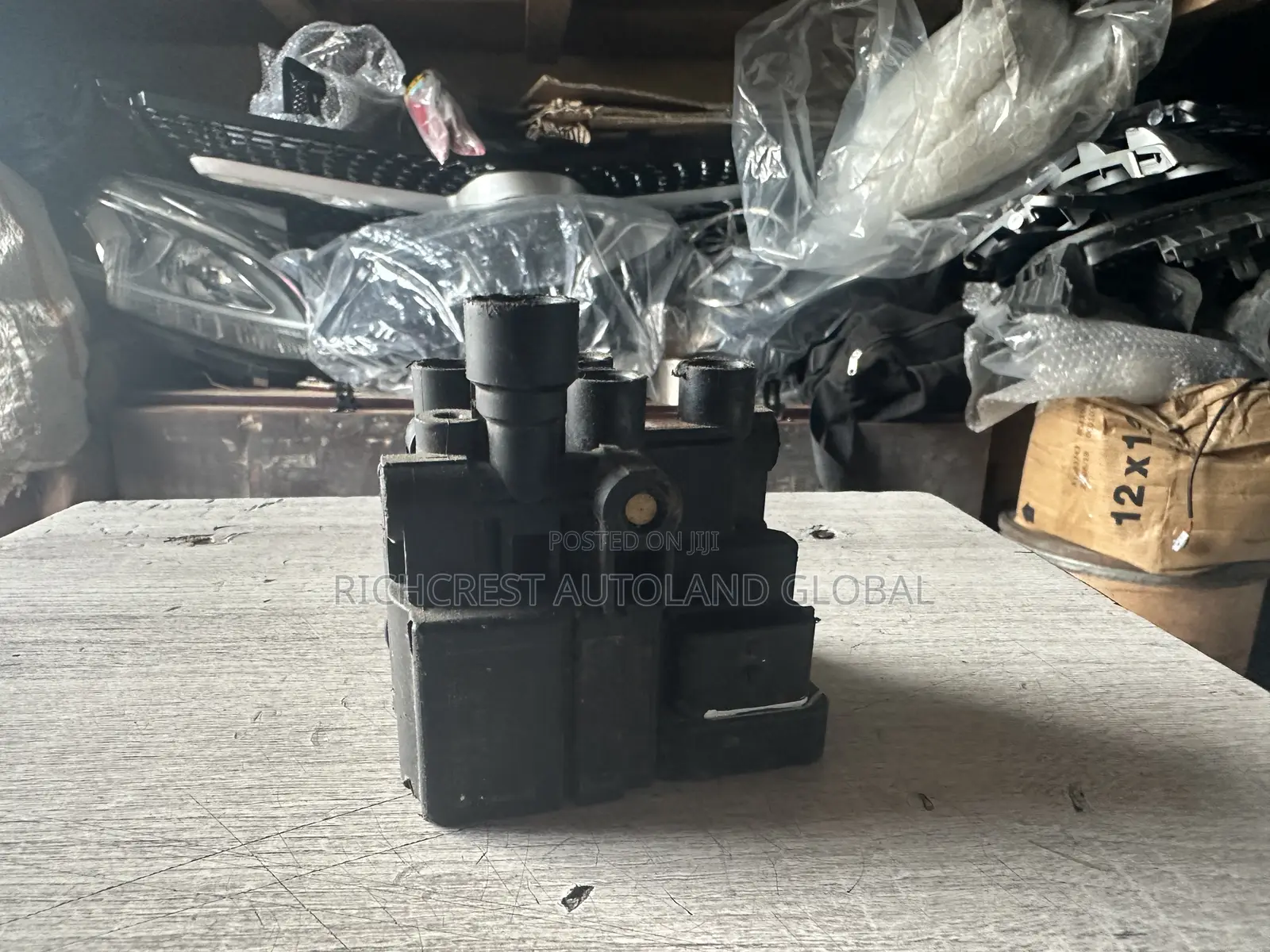 Range Rover Vogue 2014 Air Valve