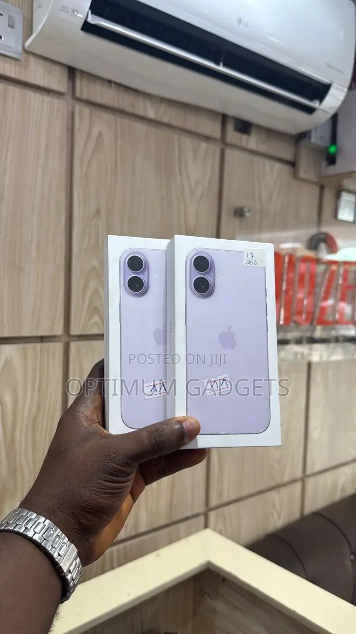 New Apple iPhone 17 256 GB Purple