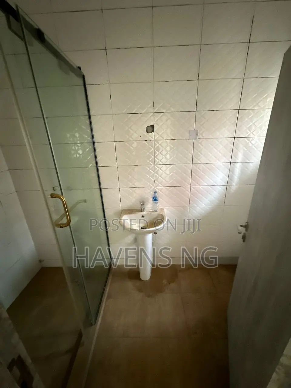 4bdrm Townhouse/Terrace in Dawaki for sale