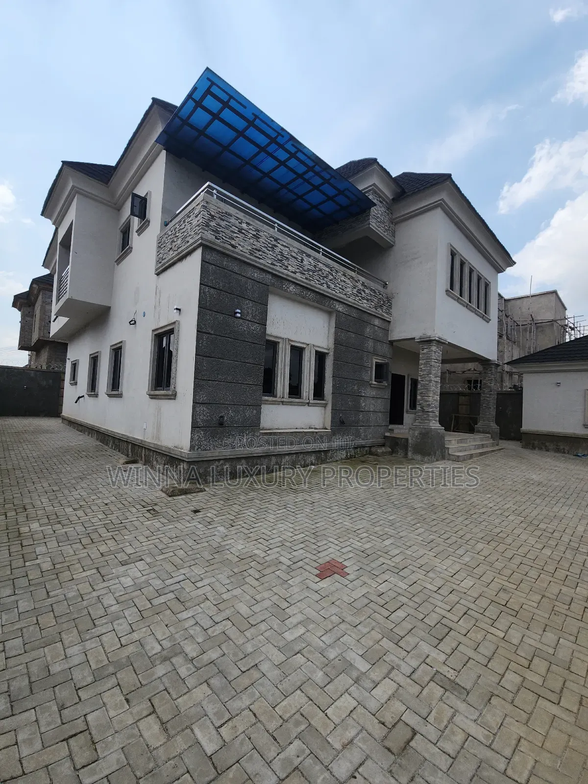 5bdrm Duplex in Sun Rise Estate...., Lugbe District for sale