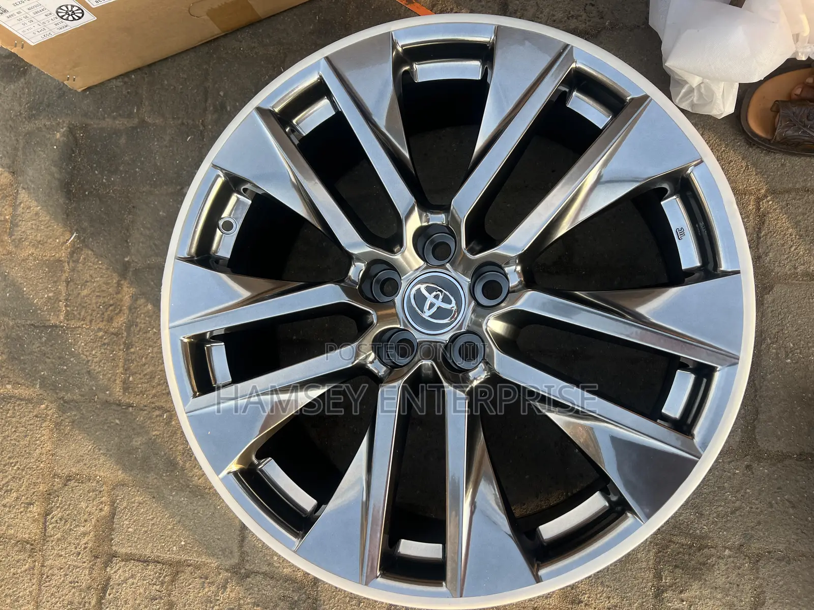Rav 4 Rim 20. 2024