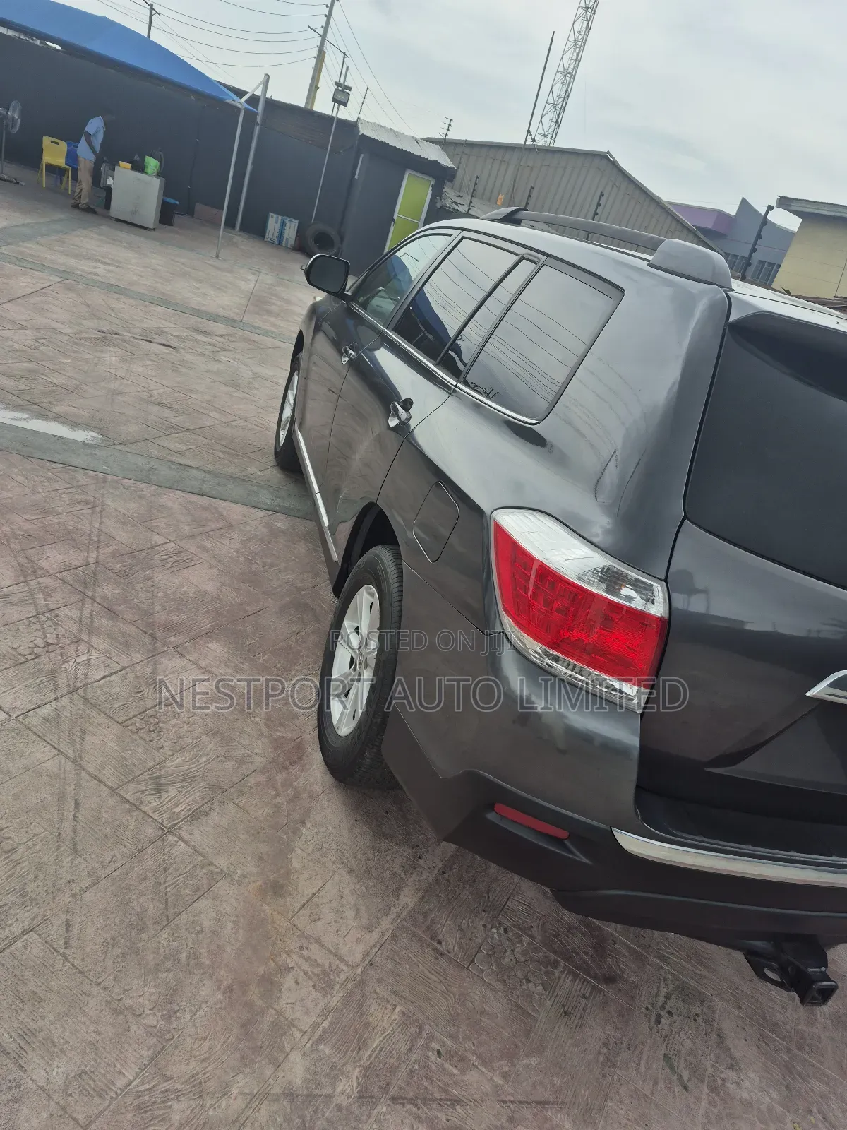 Toyota Highlander SE 2011
