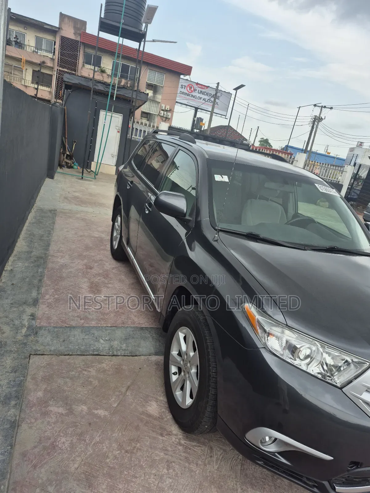 Toyota Highlander SE 2011