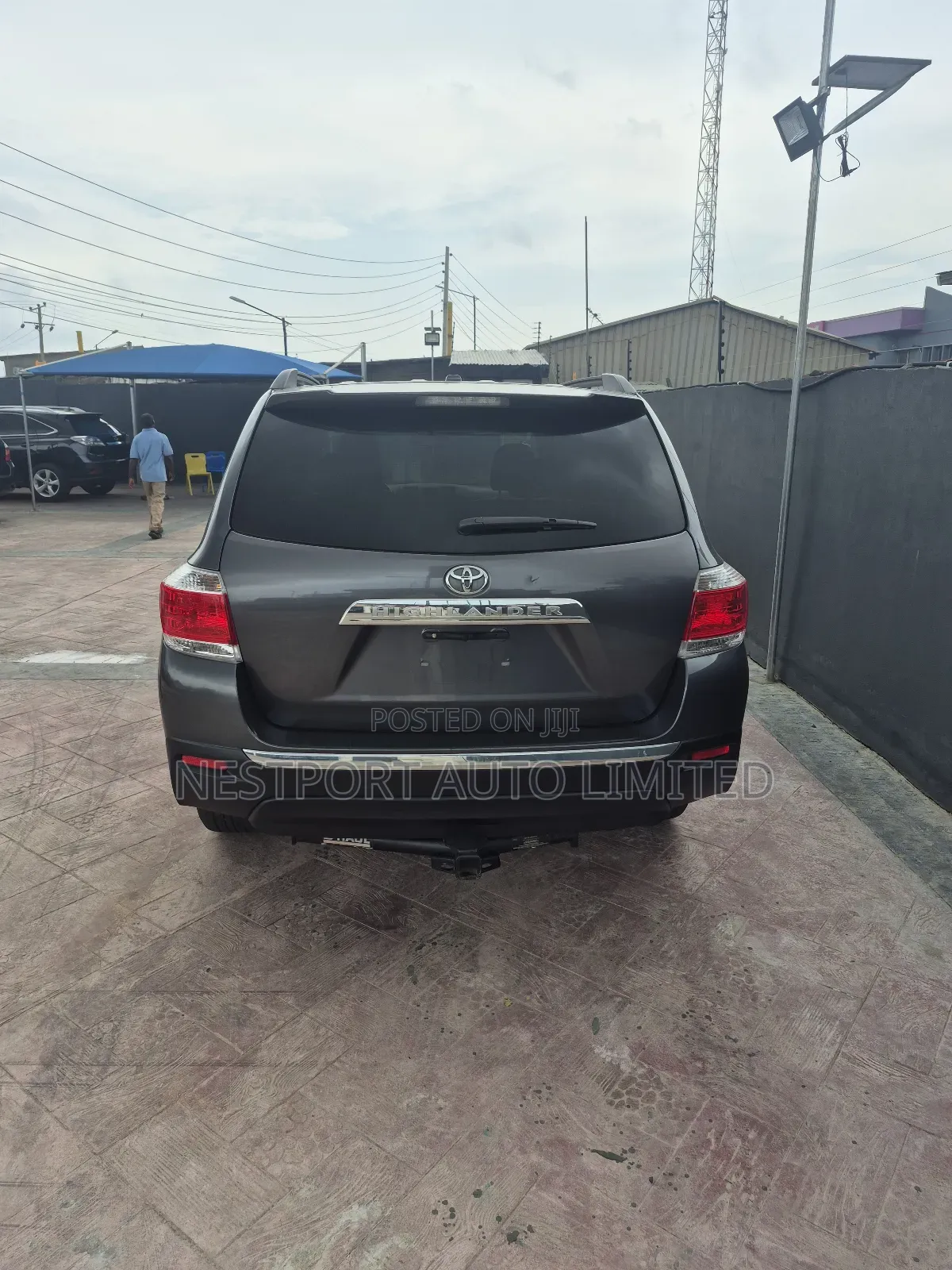 Toyota Highlander SE 2011