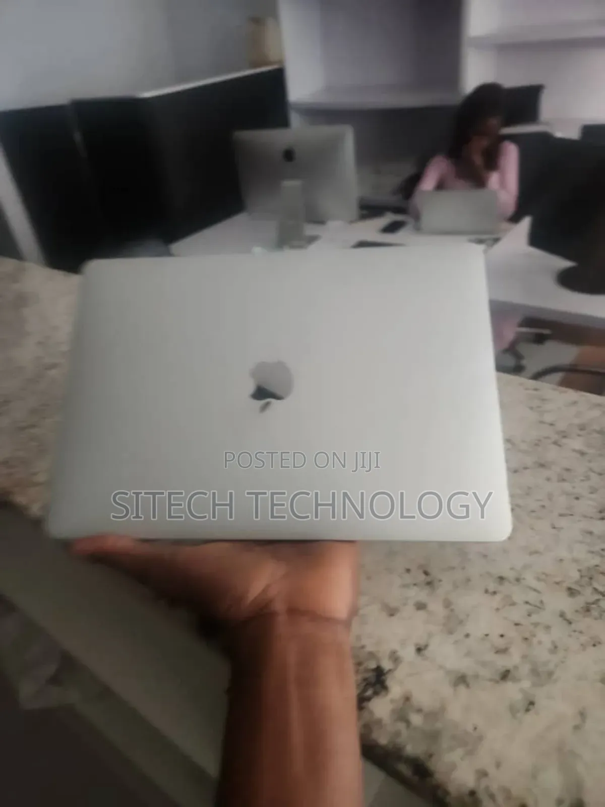 Laptop Apple MacBook Pro 2017 8GB Intel Core I5 SSD 256GB