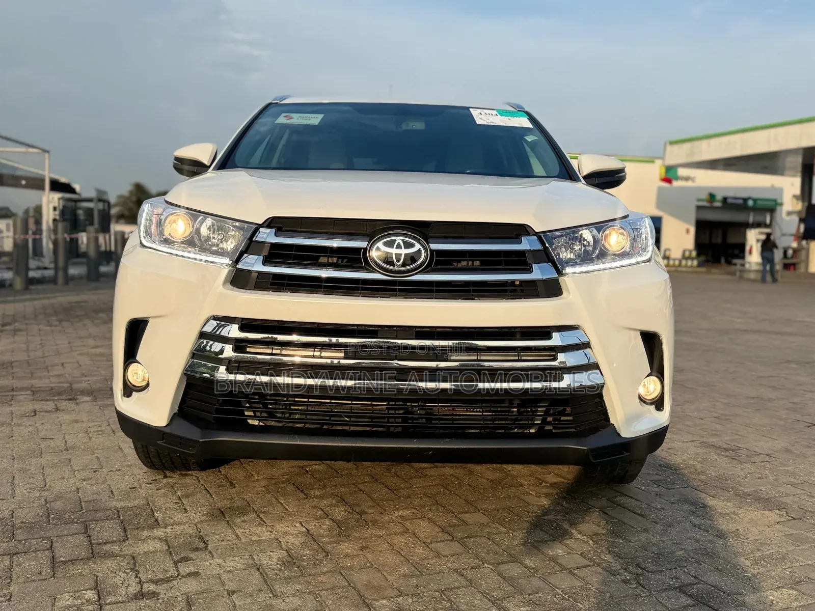 Toyota Highlander XLE 4dr SUV (3.5L 6cyl 6A) 2015 Off white