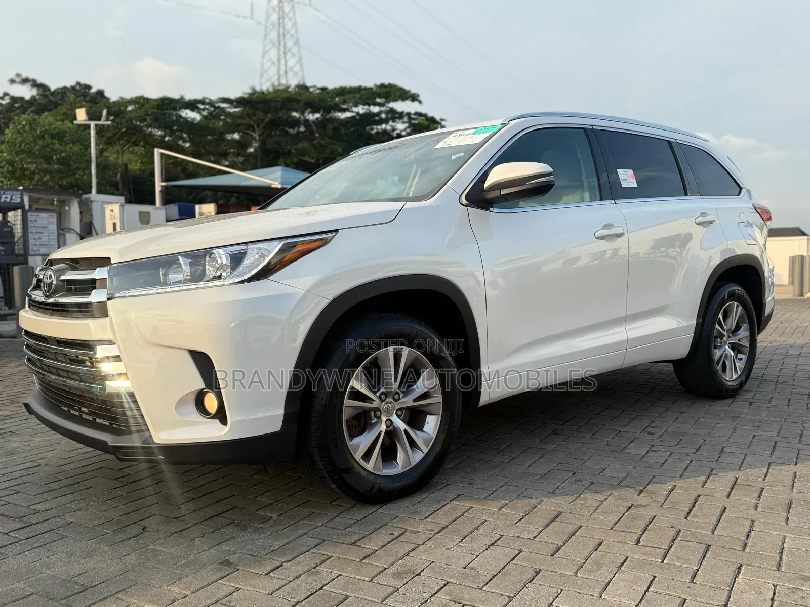 Toyota Highlander XLE 4dr SUV (3.5L 6cyl 6A) 2015 Off white