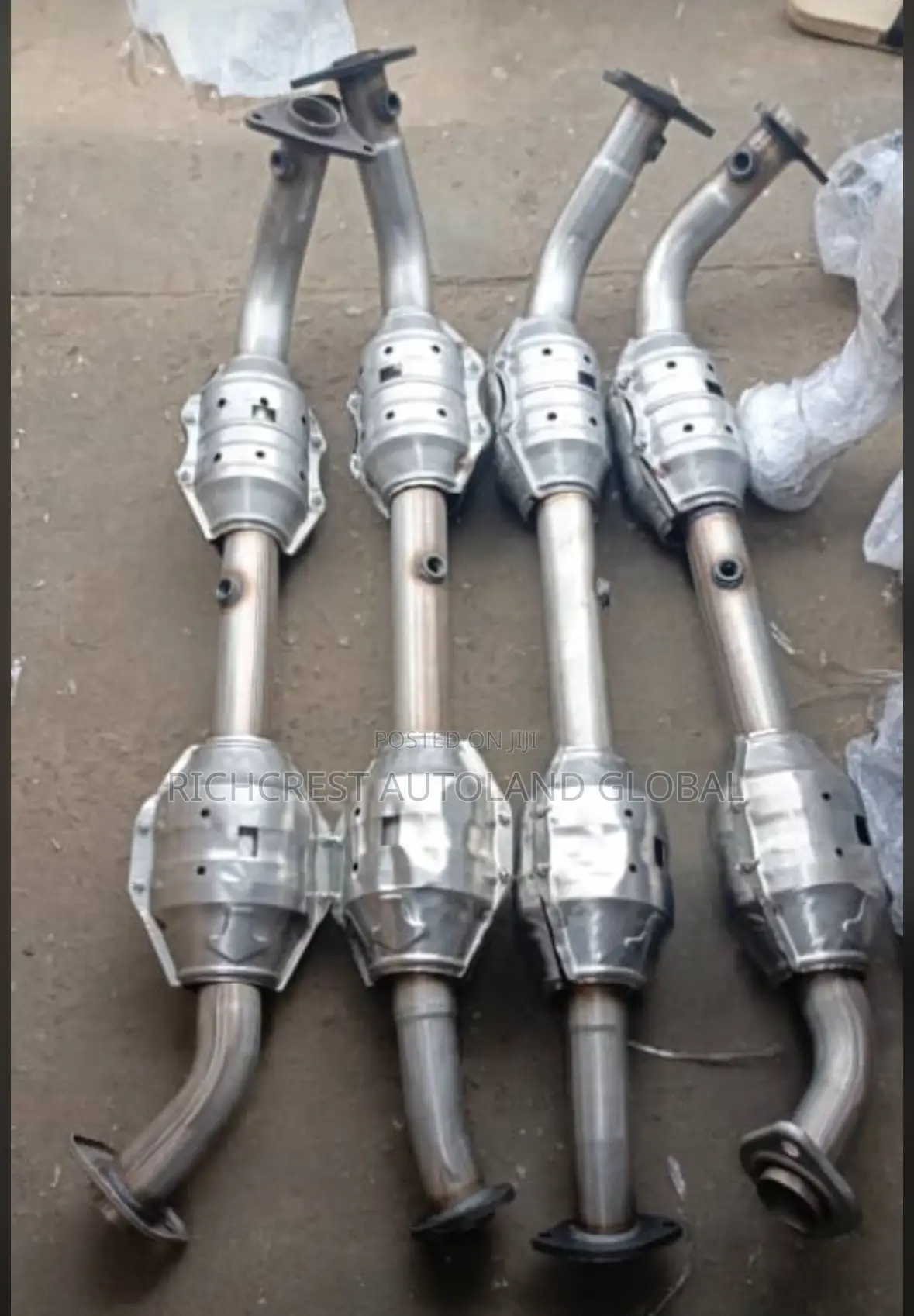 Lexus Lx570 Center Catalyst Converter .