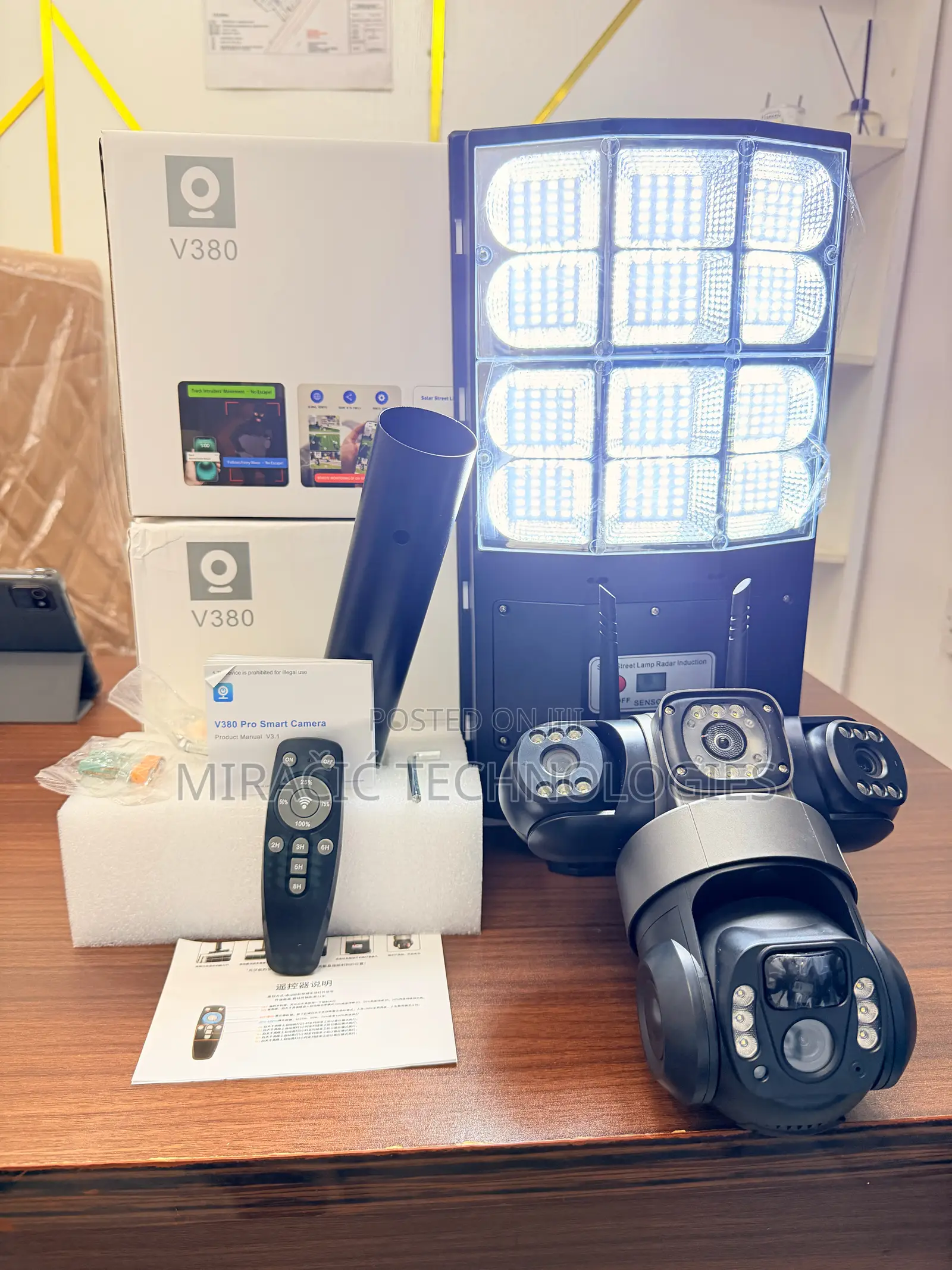Solar Street Light 400w + 4g 3 Lens Solar Camera 2 in 1