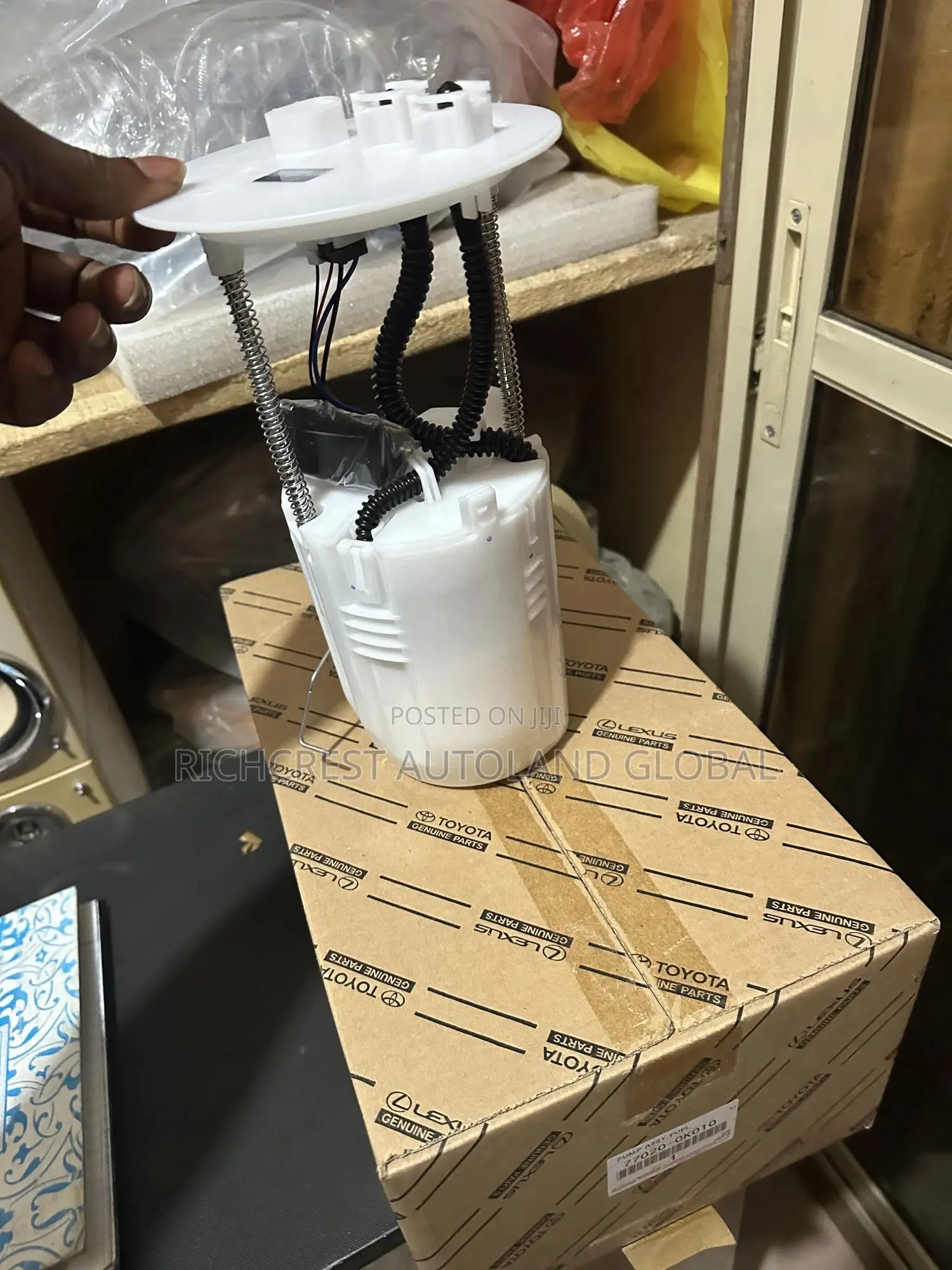 Toyota Hilux 2015-2020 Complete Fuel Pump .