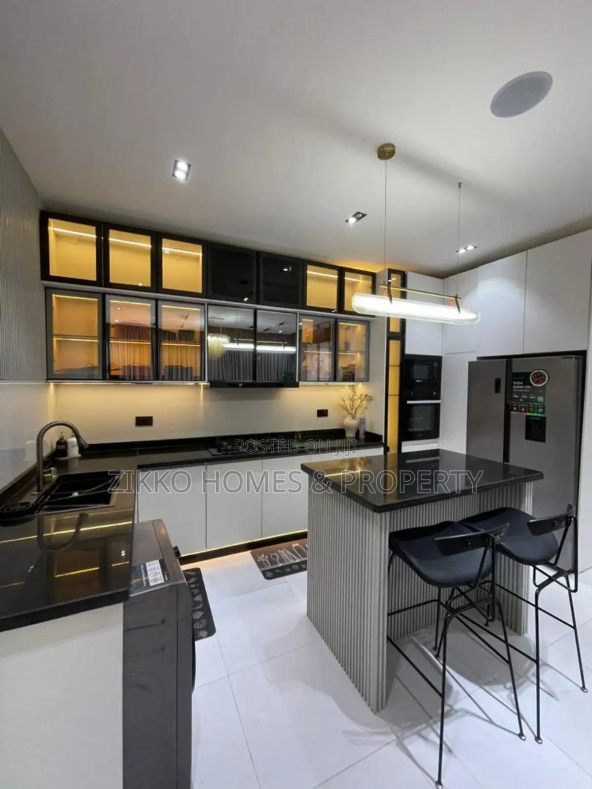 2bdrm Apartment in Ologolo, Lekki for sale