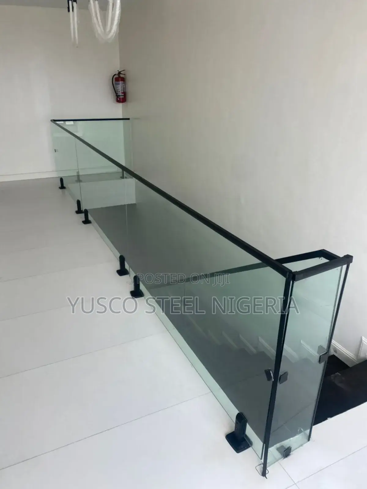 Stainless Steel Glass Rails With Tempered