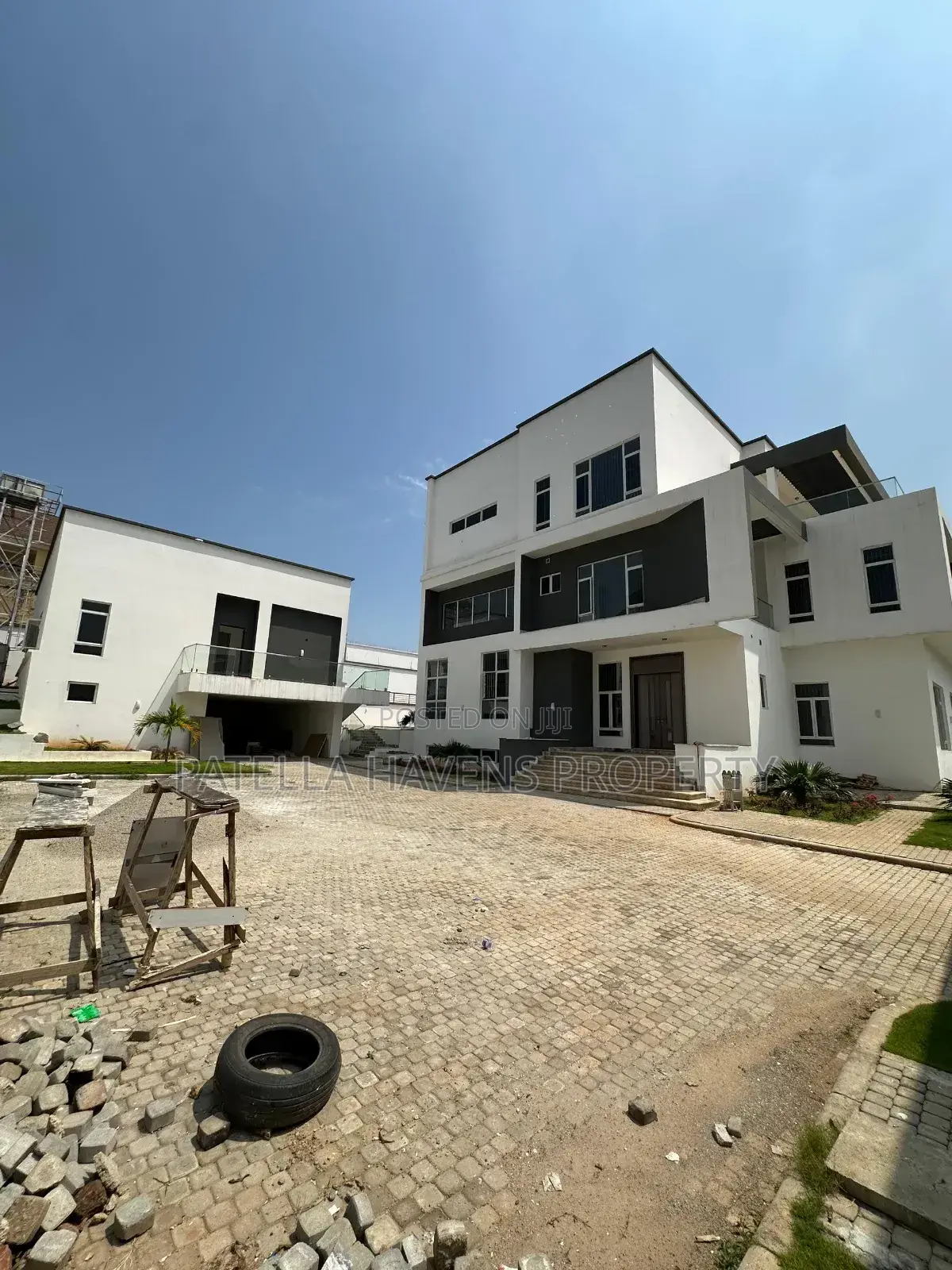 7 Bedroom Duplex for Rent in Asokoro