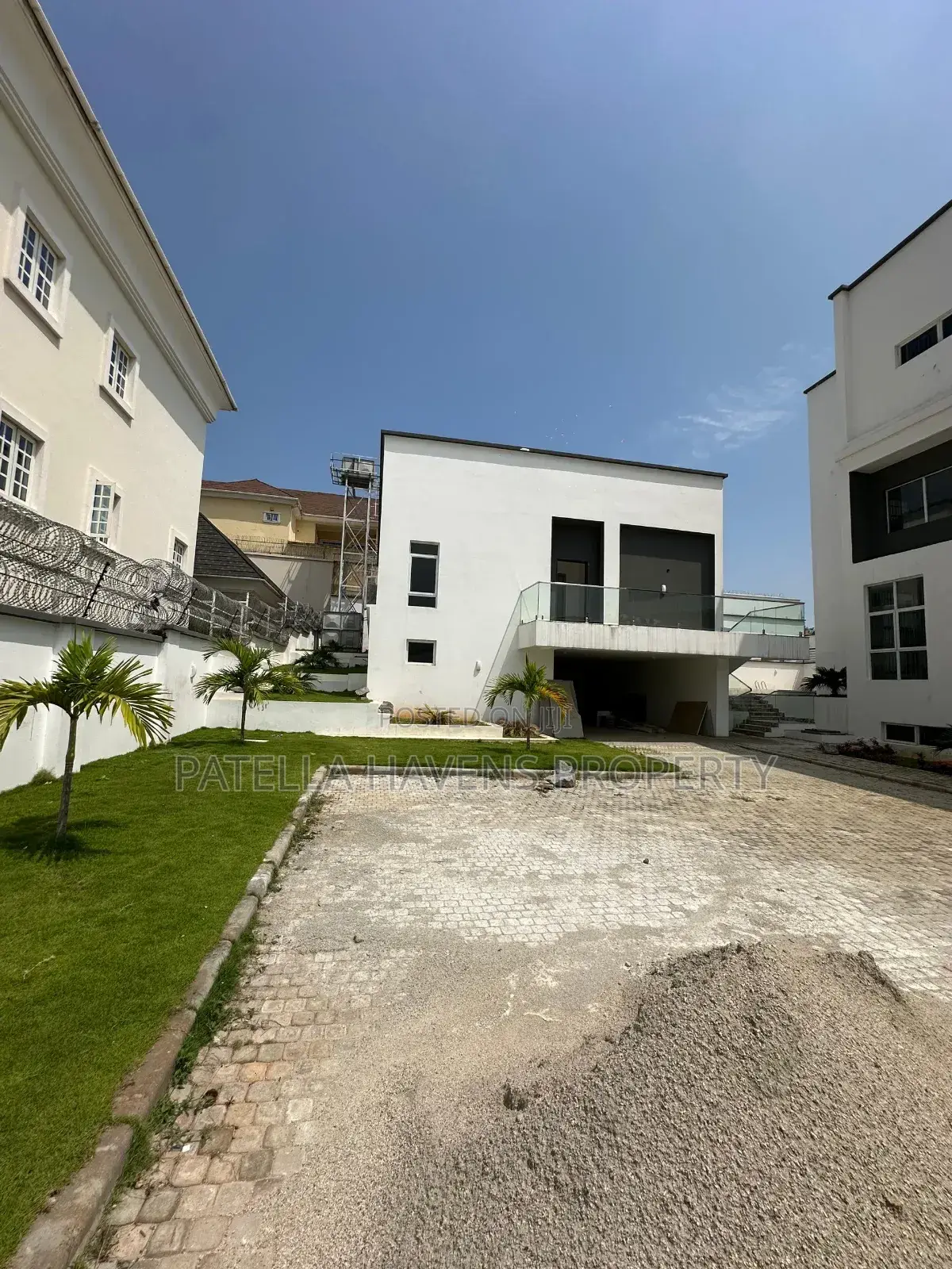 7 Bedroom Duplex for Rent in Asokoro