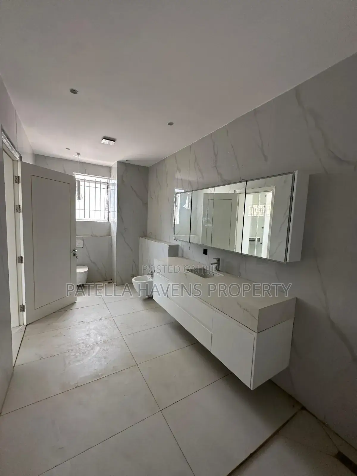 7 Bedroom Duplex for Rent in Asokoro