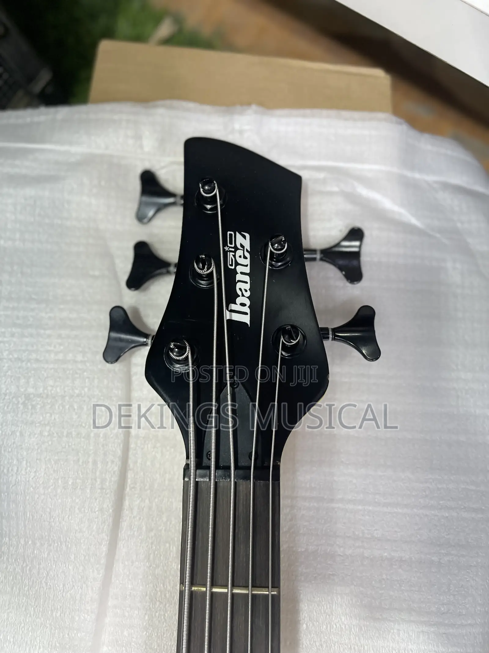 Ibanez Sr375e Bass Guitar 5 Strings