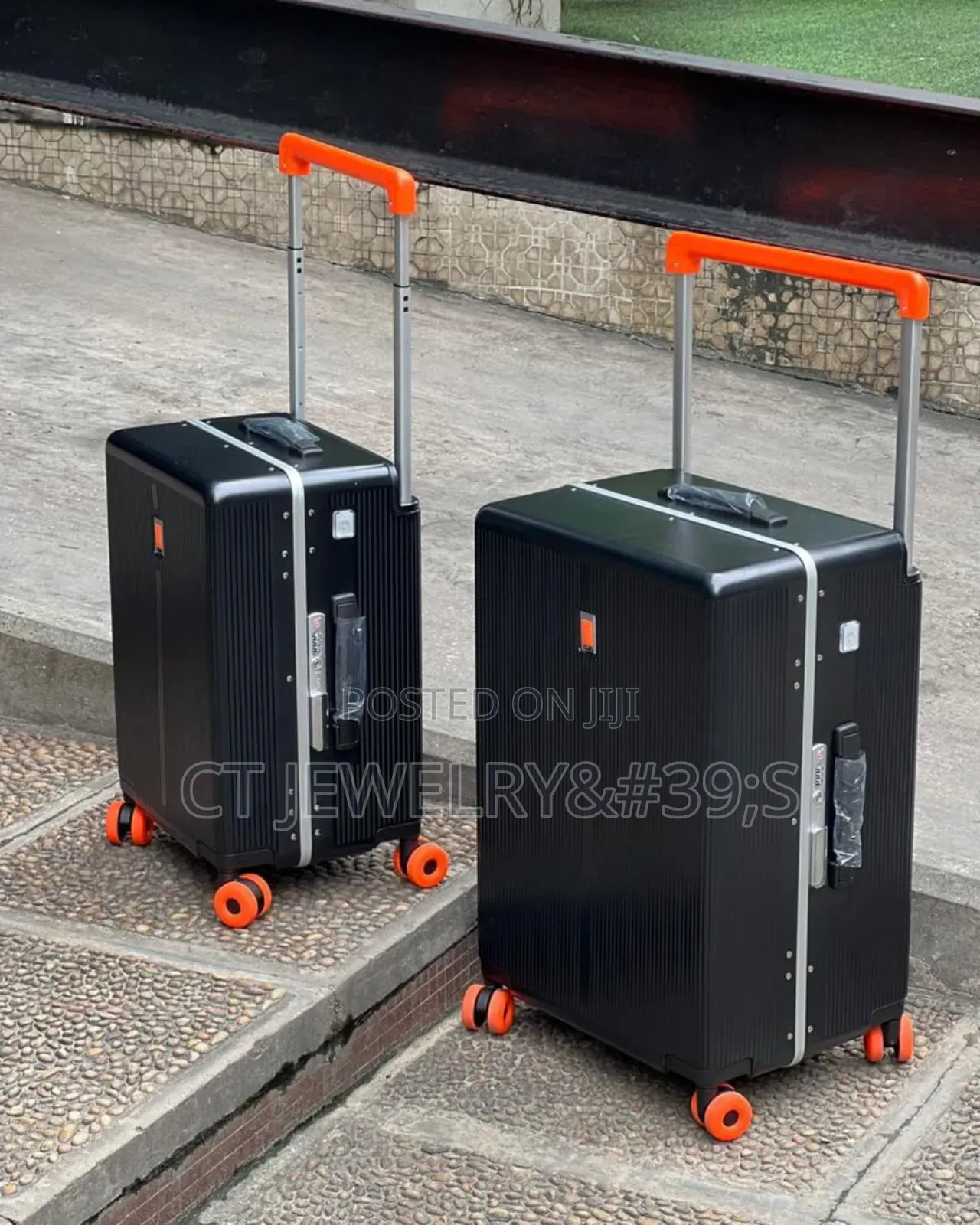 Luggage 26"/22" Zipperless Frame And Tsa-approved Locks For Security