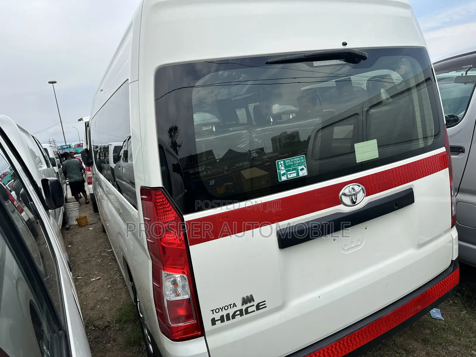 Toyota HiAce 2023 White