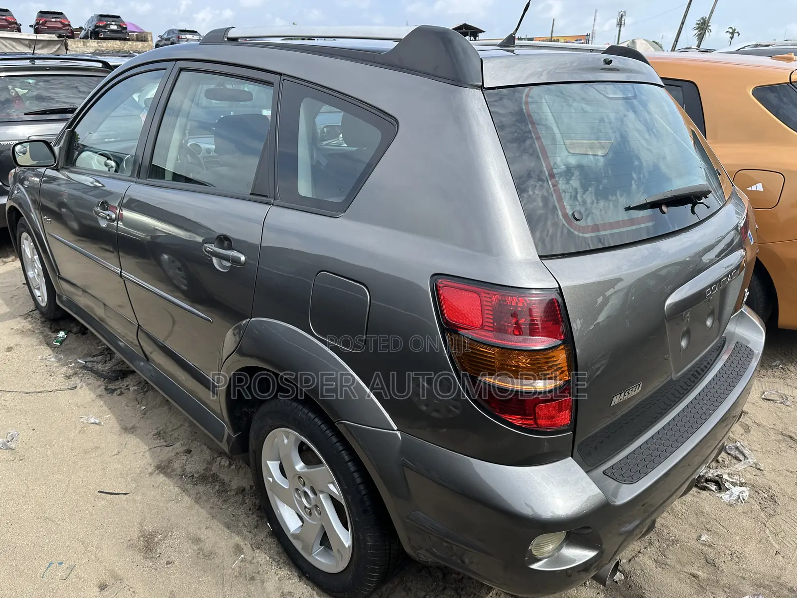 Pontiac Vibe AWD 2006 Gray