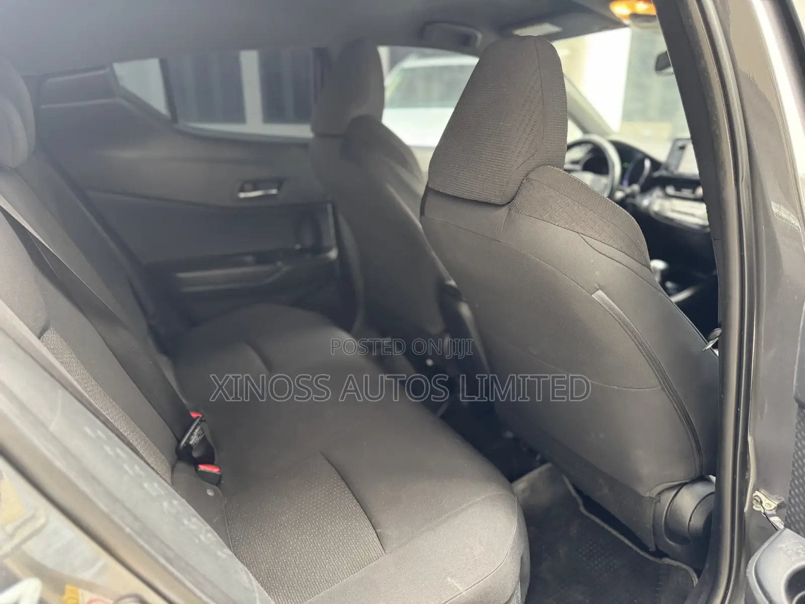 Toyota C-HR XLE Prermium FWD (2.0L 4cyl 2AM) 2018 Gray