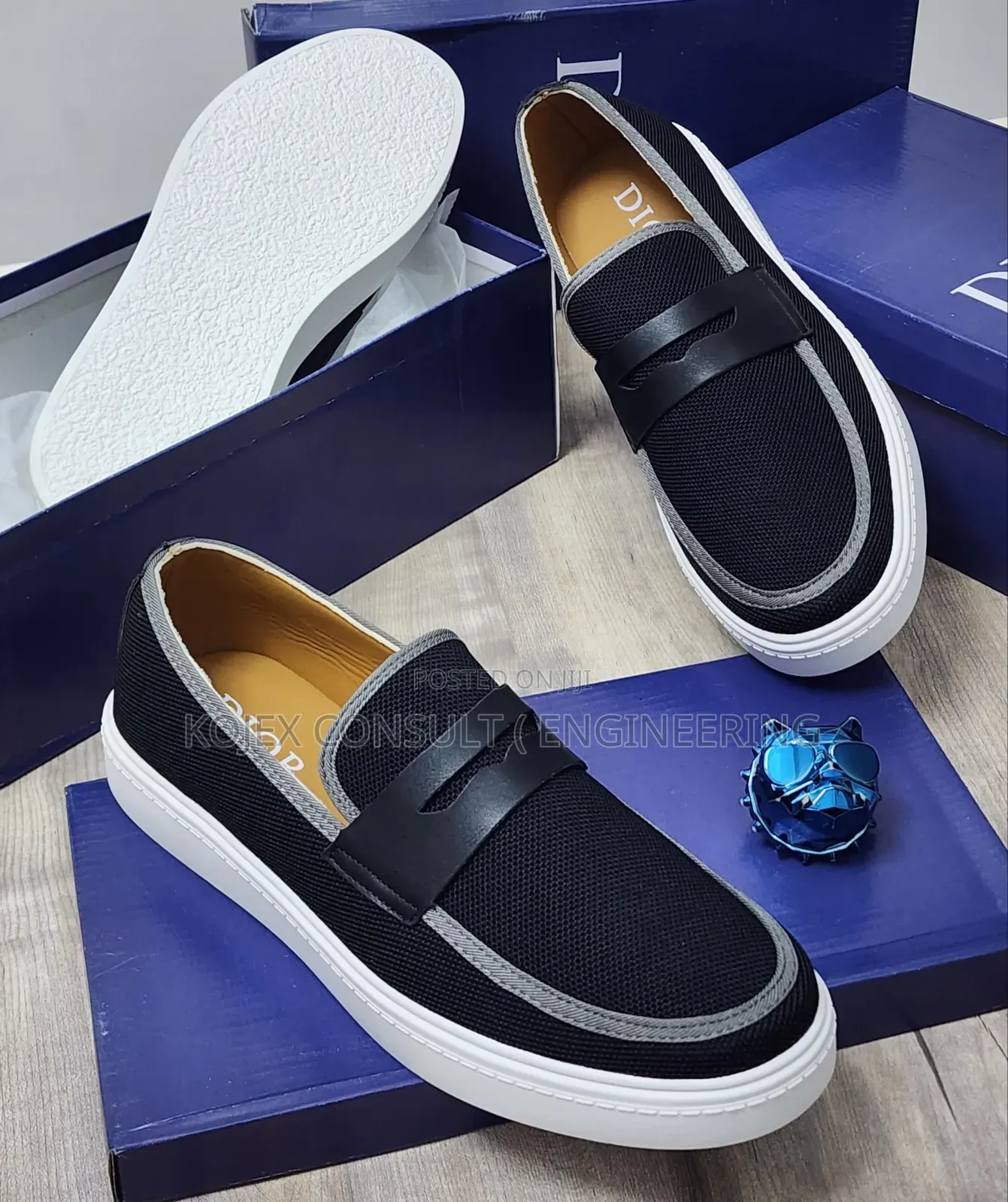 Dior Leather Luxury Shoe Available