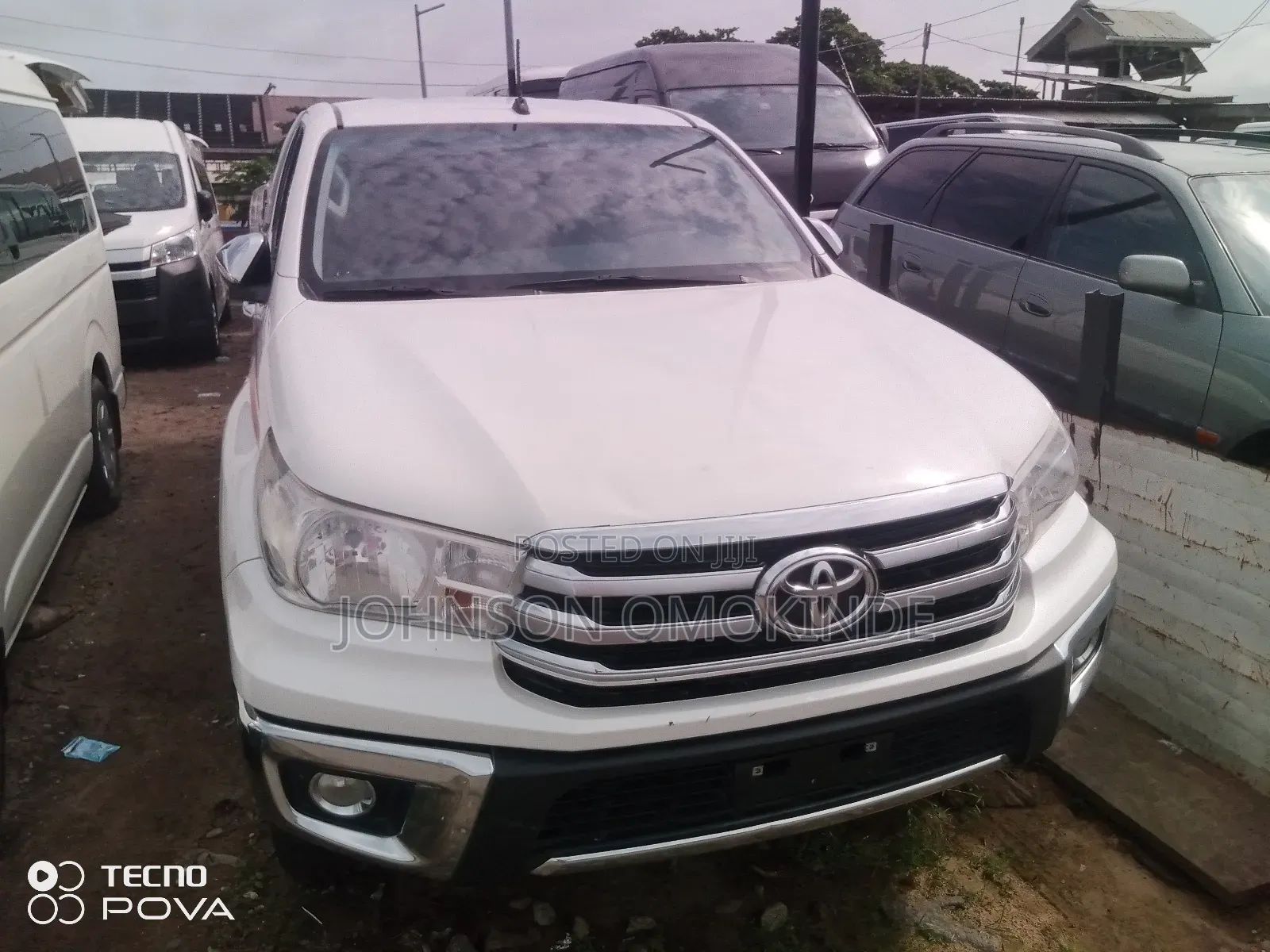 Toyota Hilux Revo Double Cab Petrol 2.7 AWD 2016 White