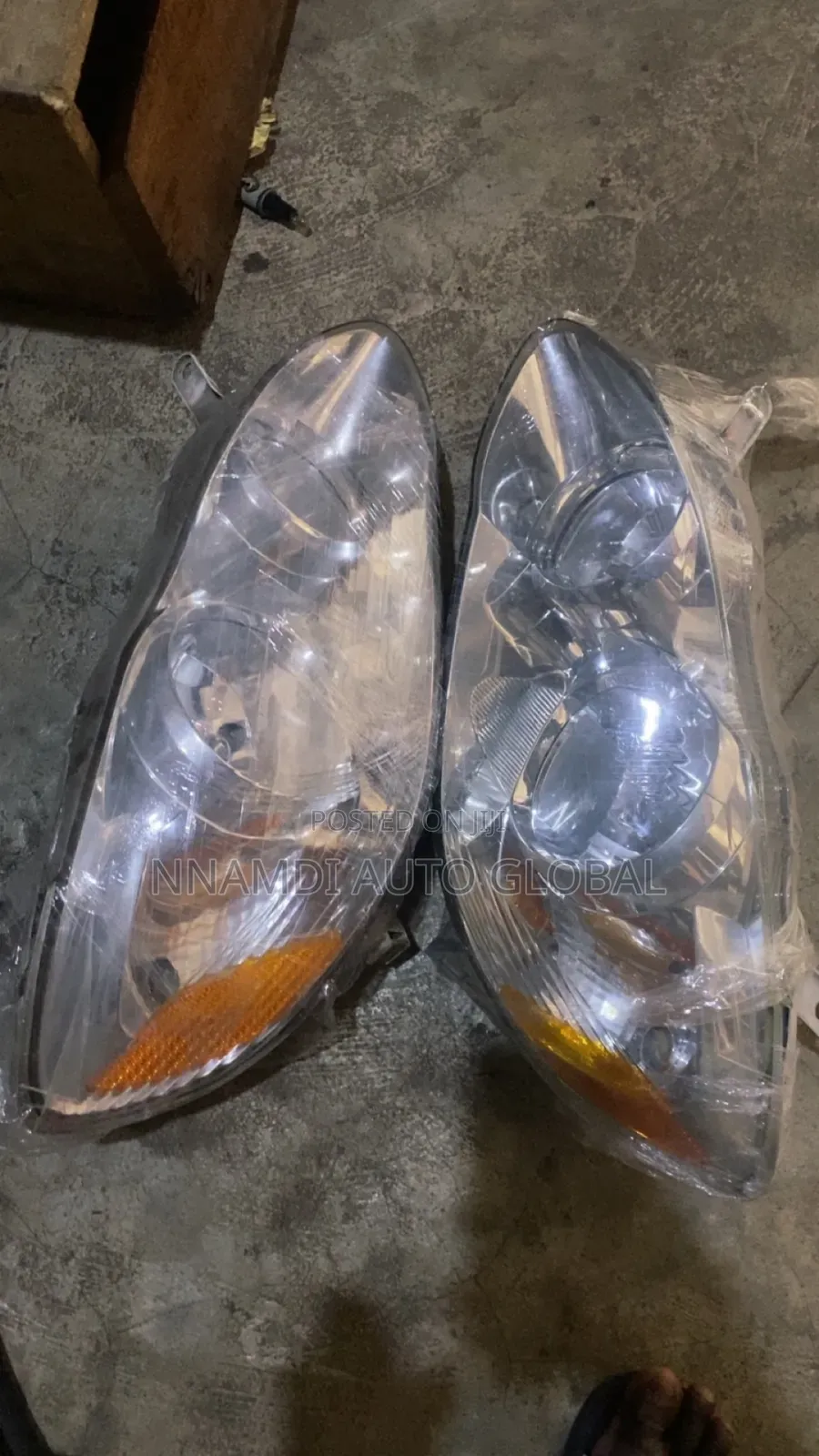 Headlamp Corolla 2005 Model Set
