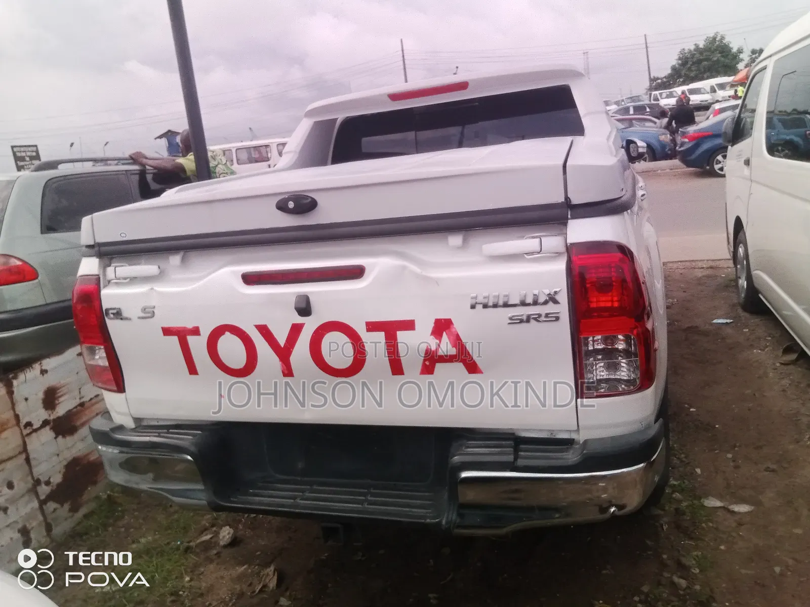 Toyota Hilux Revo Double Cab Petrol 2.7 AWD 2016 White