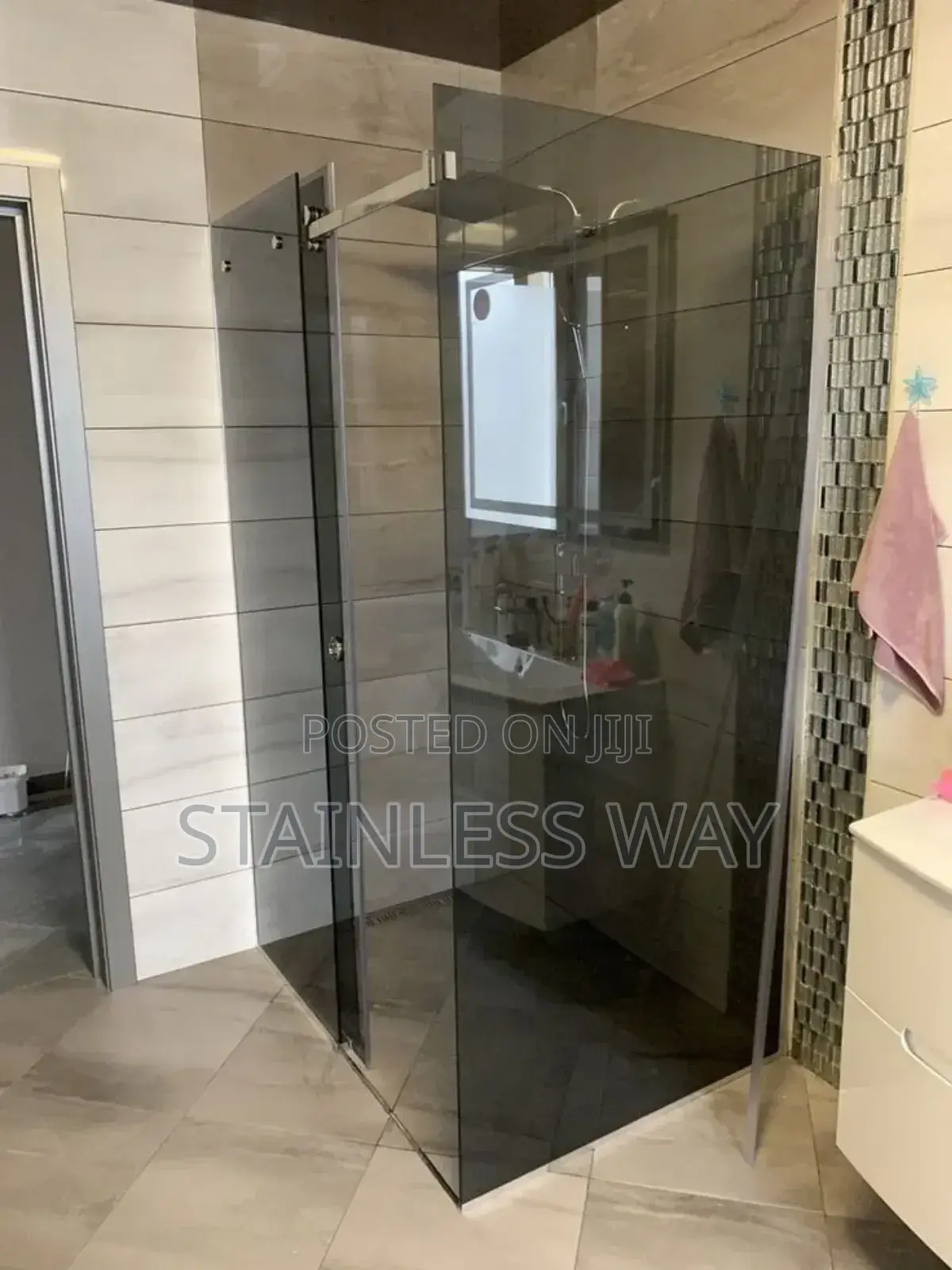 Shower Cubic Glass
