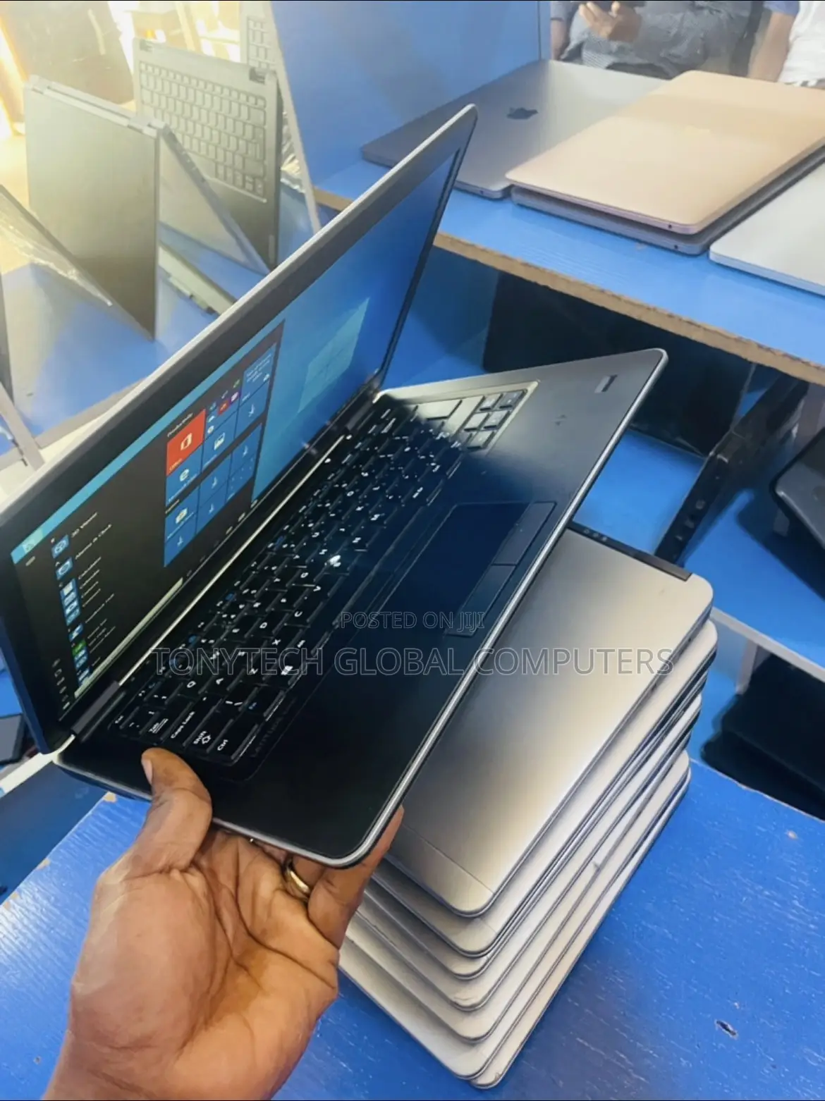 Laptop Dell Latitude 7400 8GB Intel Core I5 SSD 256GB