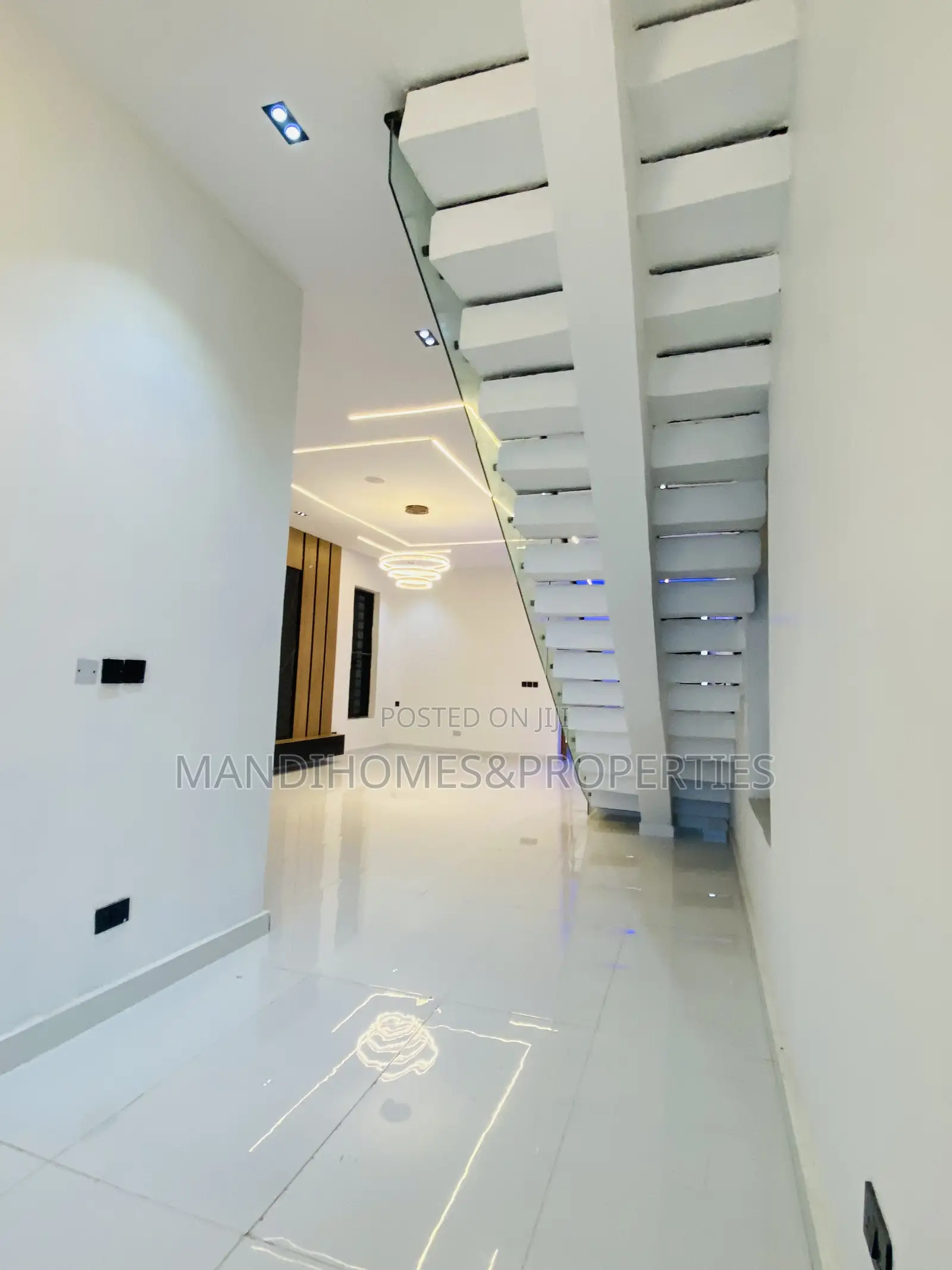5bdrm Duplex in Ajah for sale