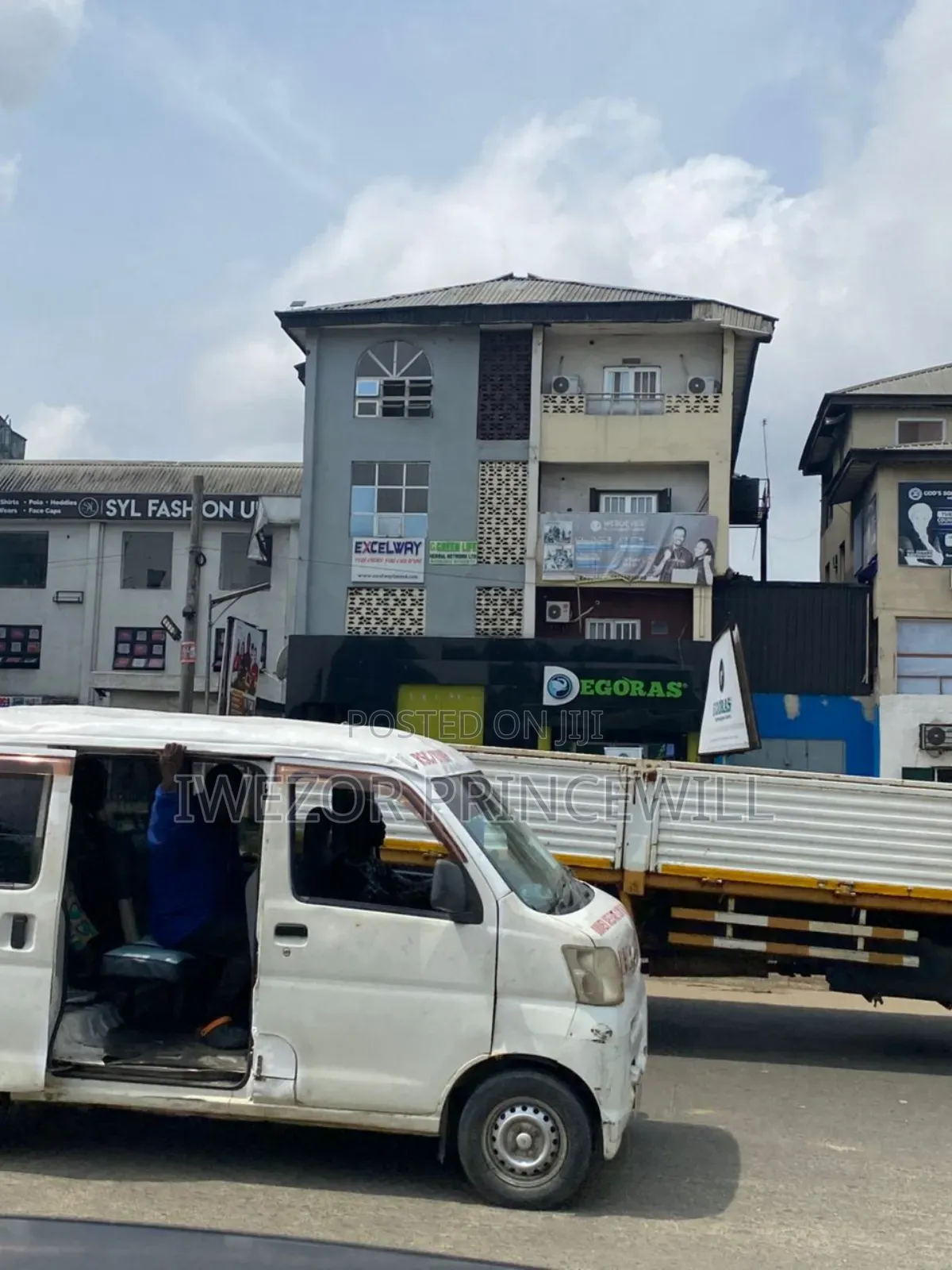 3 Story Building Plaza in Aba Road Ph
